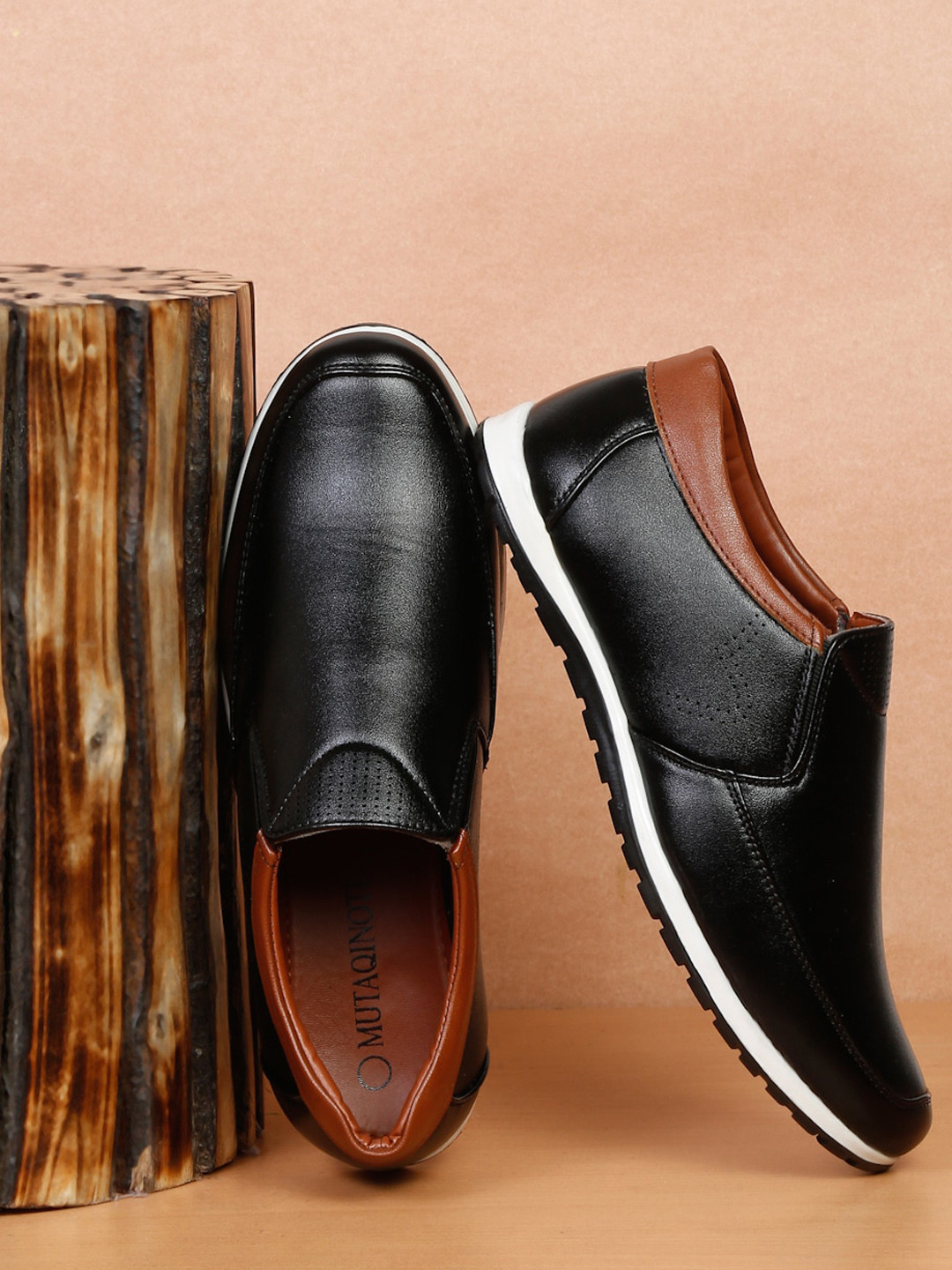 

MUTAQINOTI Men Textured Lightweight Slip on Sneakers, Black