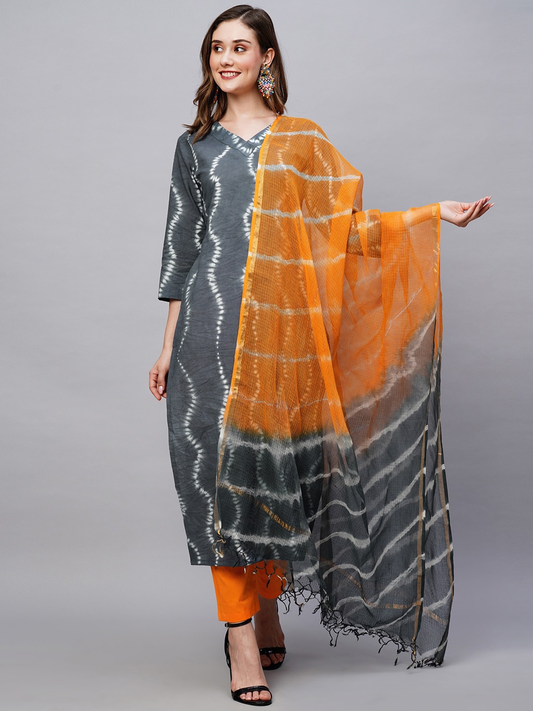 

KALINI Shibori Dyed V-Neck Straight Kurta & Trousers With Dupatta, Grey