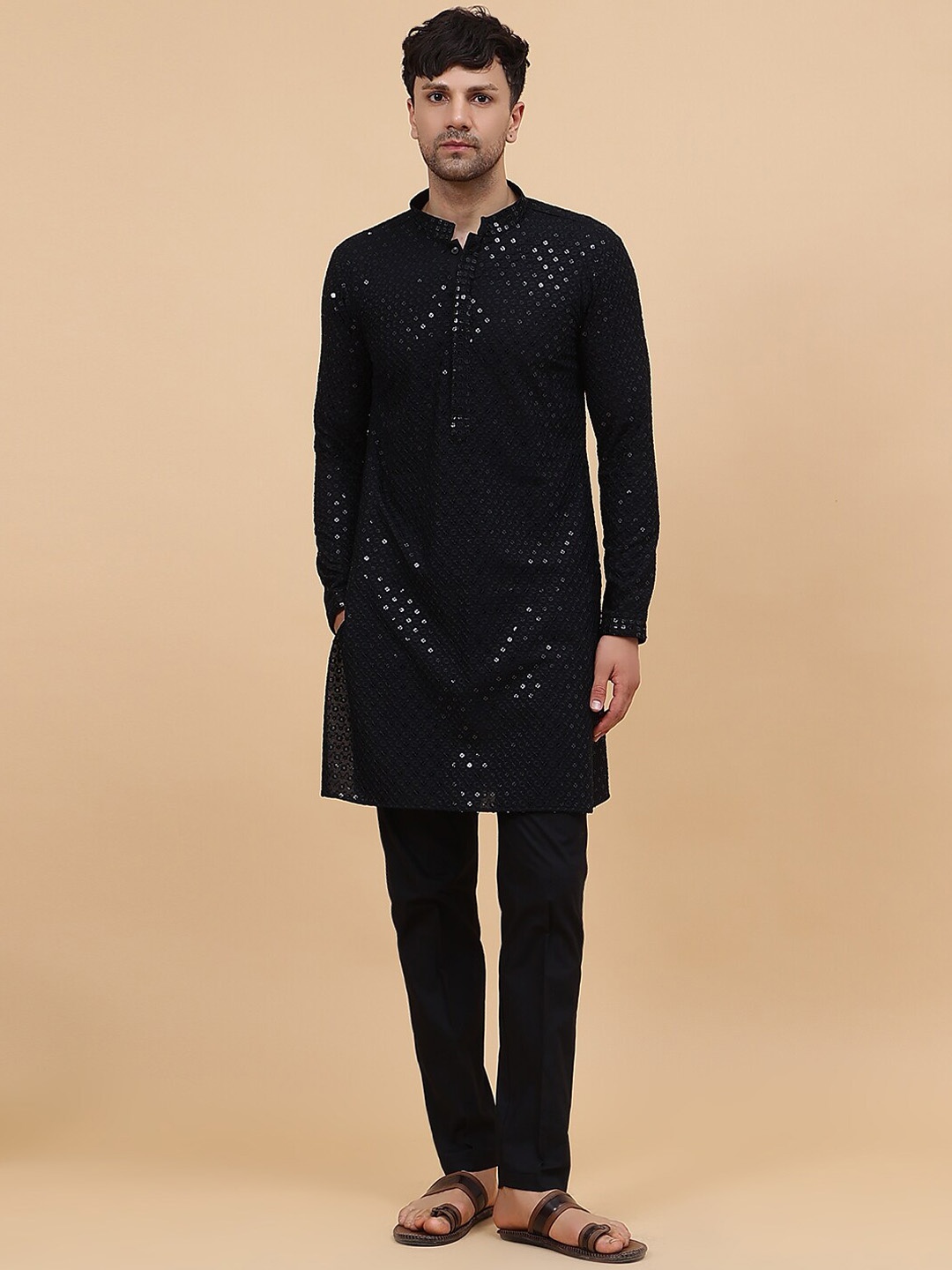 

See Designs Floral Embroidered Mandarin Collar Kurta, Black