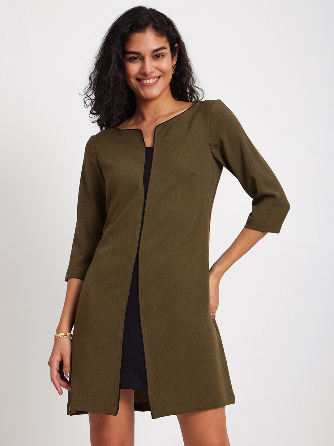 

FableStreet Round Neck Regular Sleeves Sheath Dress, Olive