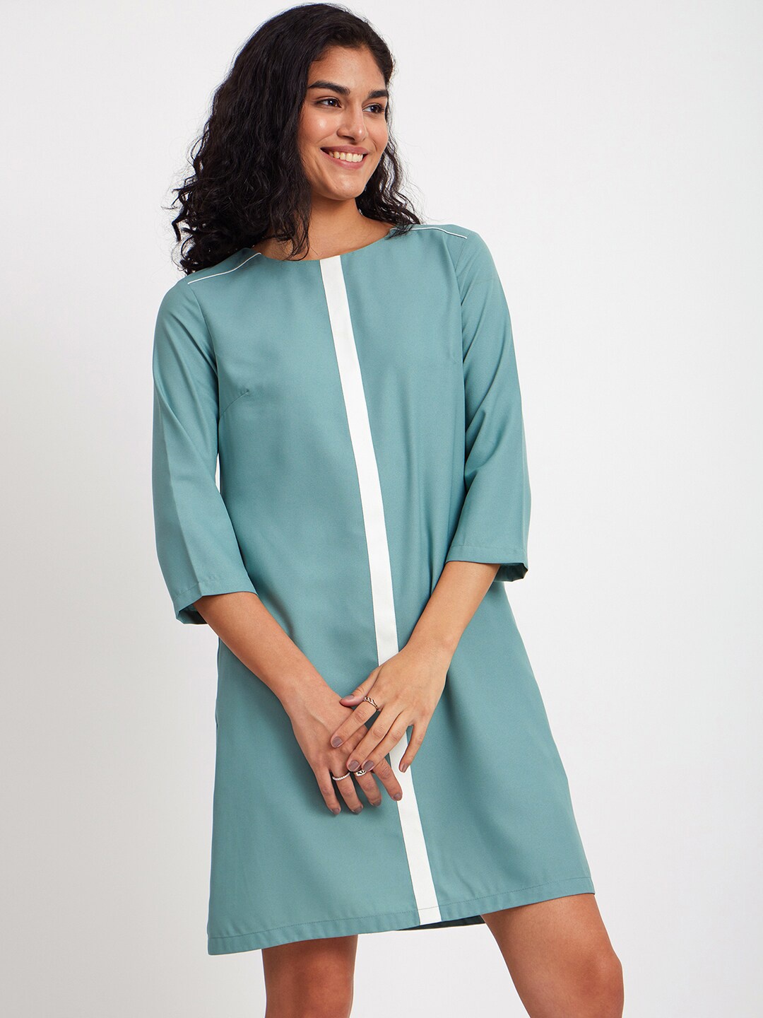 

FableStreet Round Neck Regular Sleeves A-Line Dress, Green