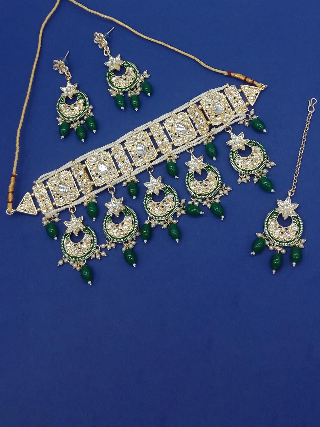 

AASHISH IMITATION Gold-Plated Kundan-Studded & Beaded Meenakari Jewellery Set