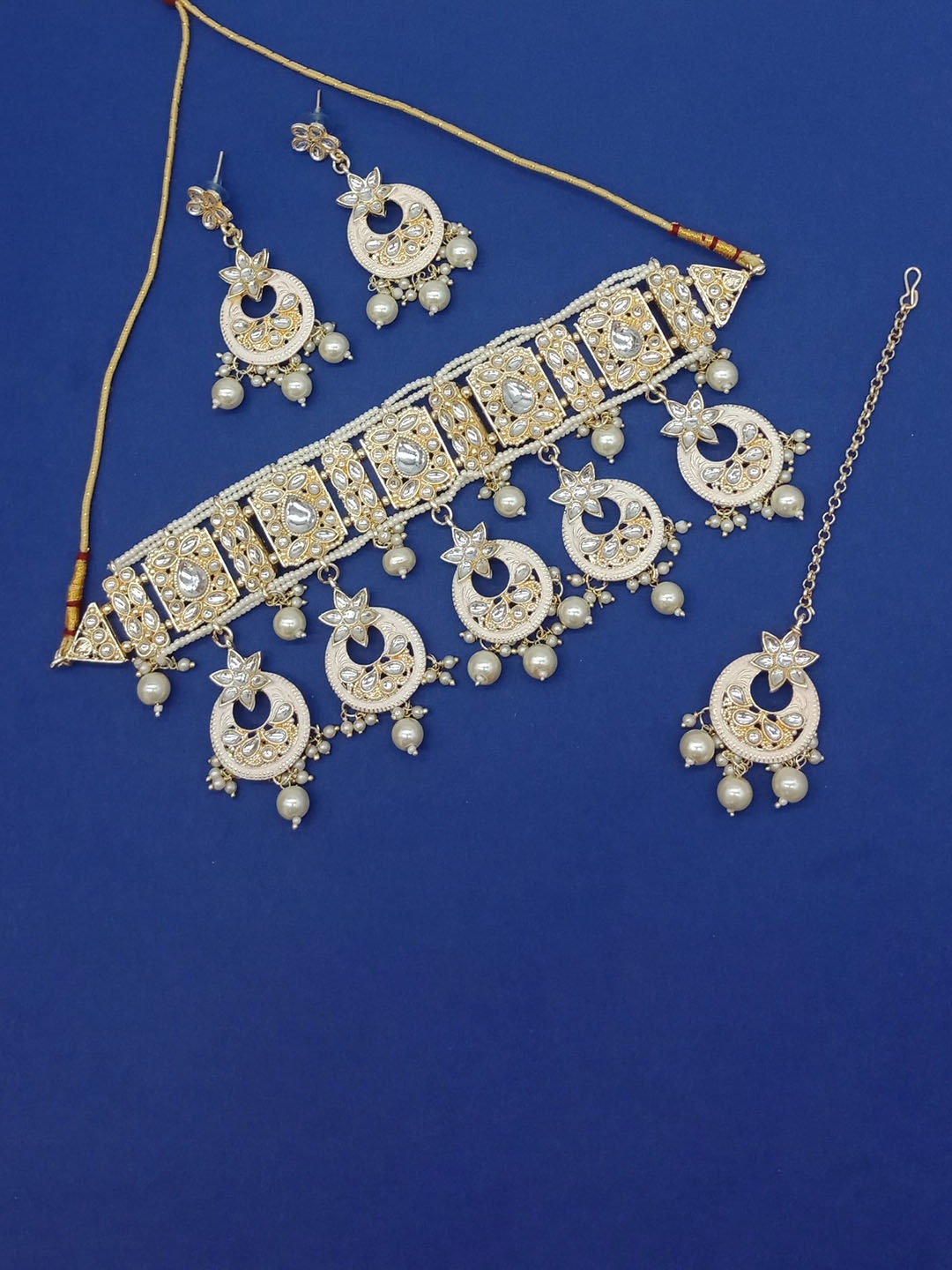 

AASHISH IMITATION Gold-Plated Kundan-Studded & Beaded Meenakari Jewellery Set