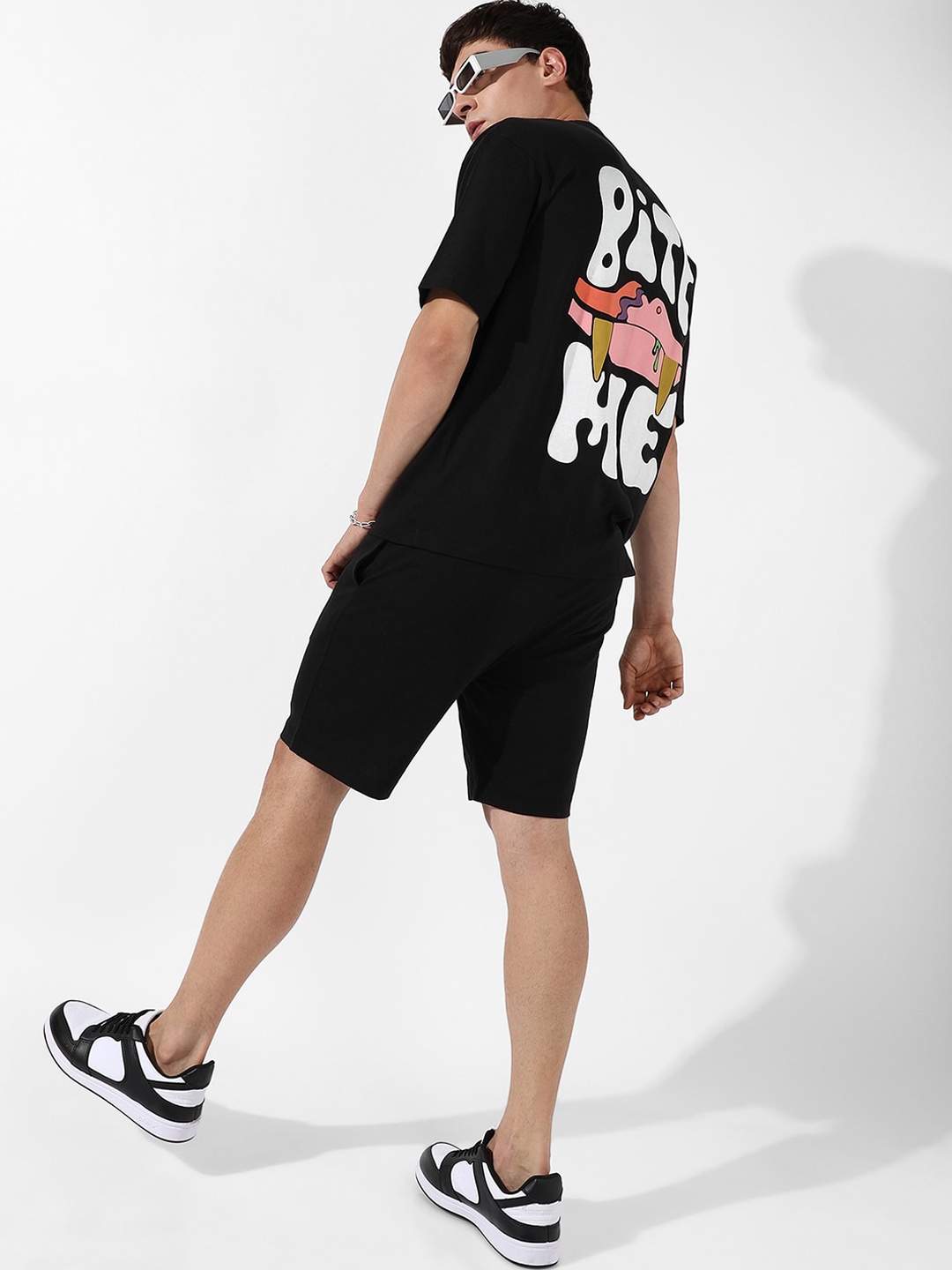 

Campus Sutra Black Printed Oversized T-shirt & Shorts