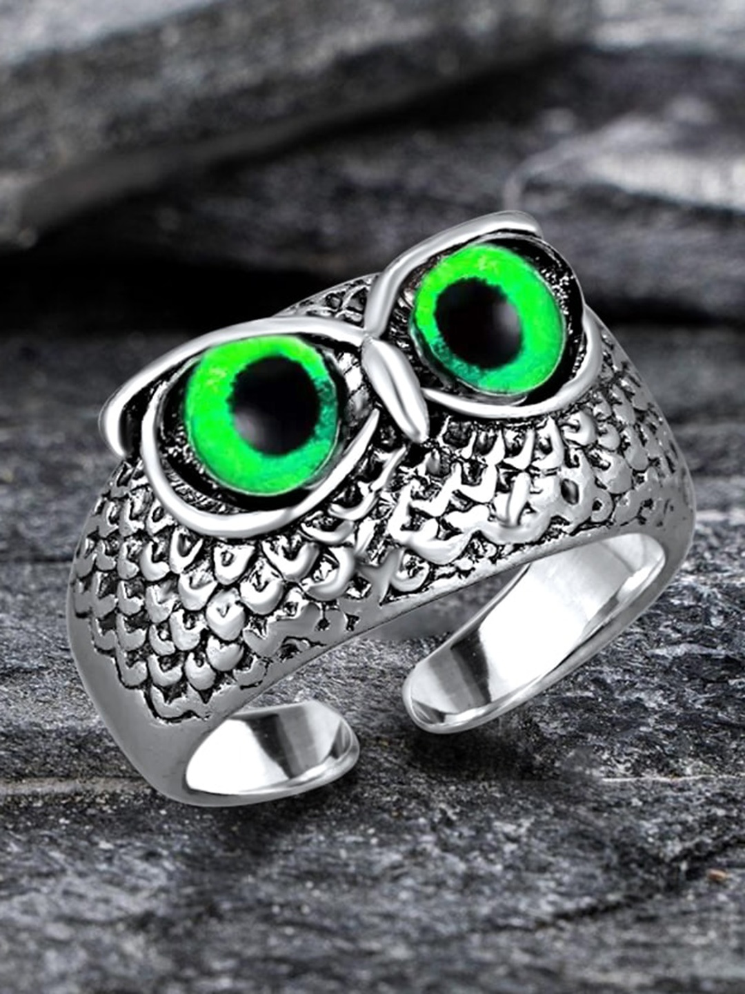 

MEENAZ Men Silver-Plated Stainless Steel Owl Eye Textured Finger Ring
