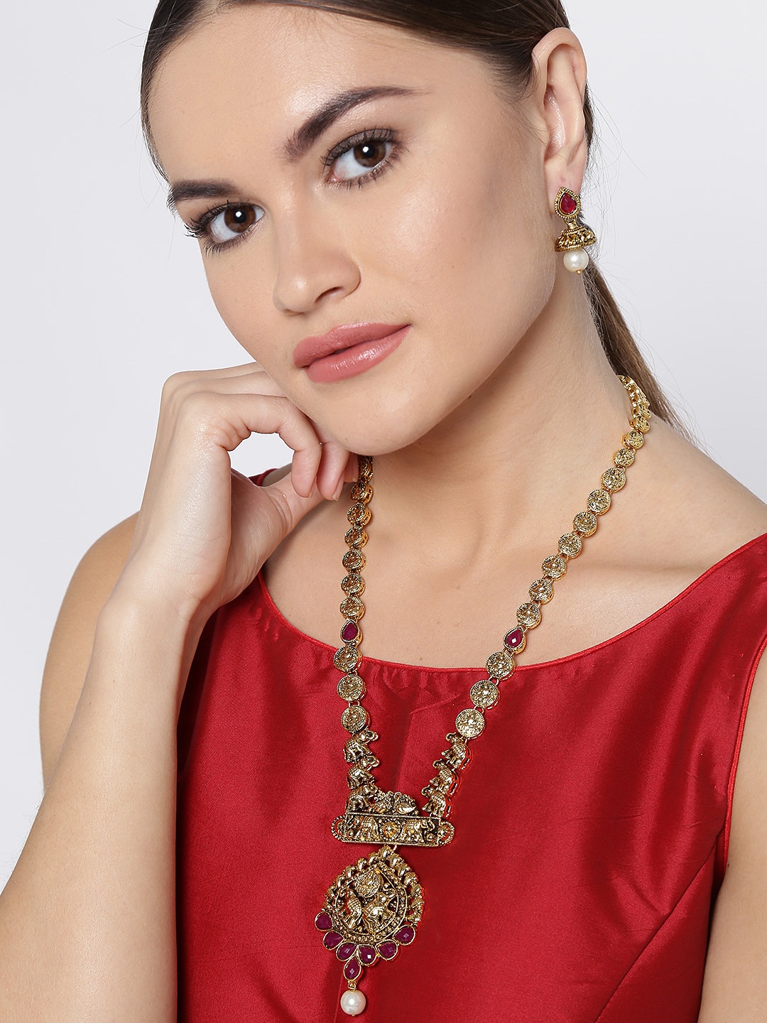 

Zaveri Pearls Antique Gold-Toned Goddess Lakshmi Textured Jewellery Set
