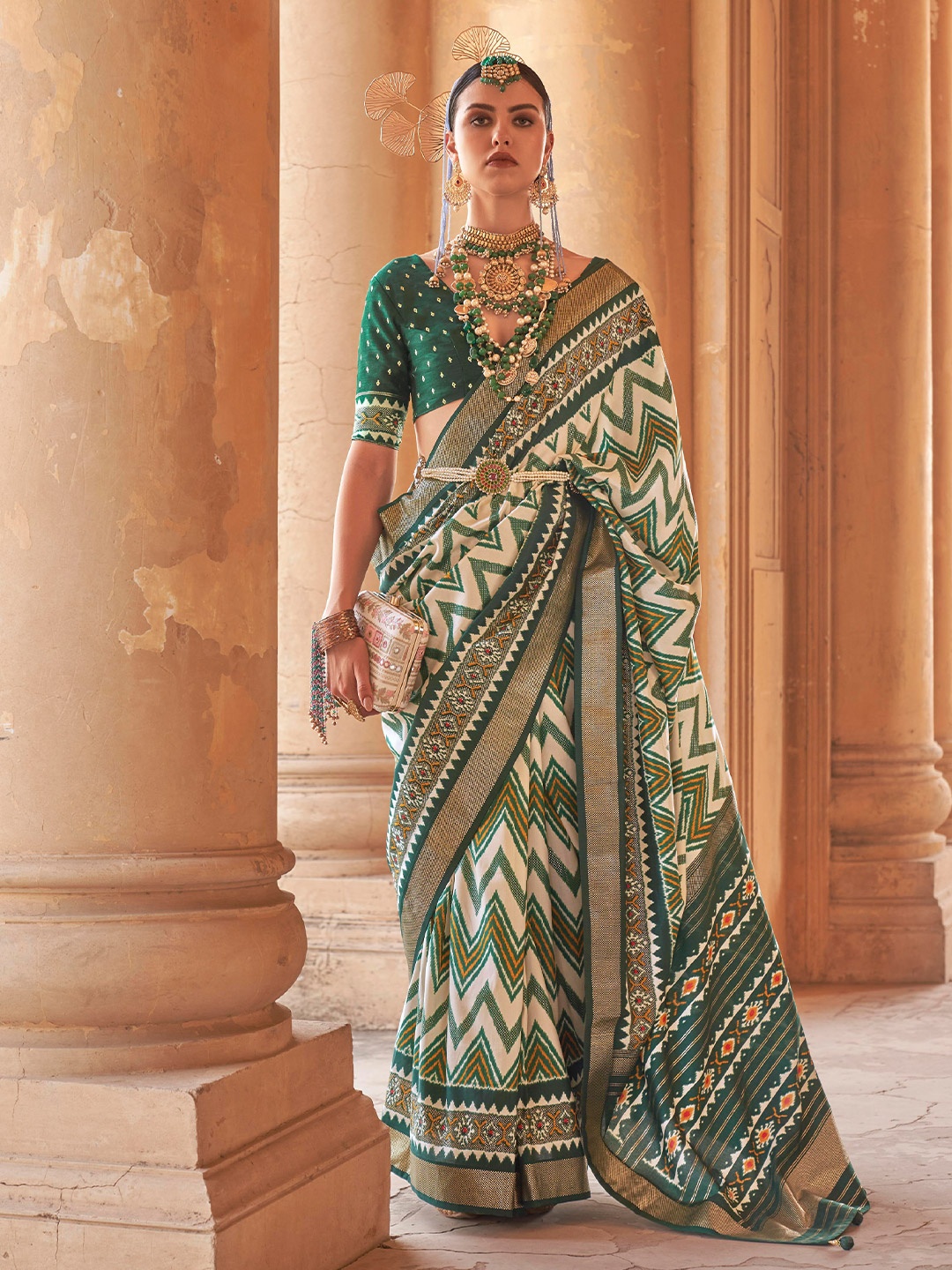 

Mitera Green & Gold-Toned Ethnic Motifs Printed Zari Patola Saree