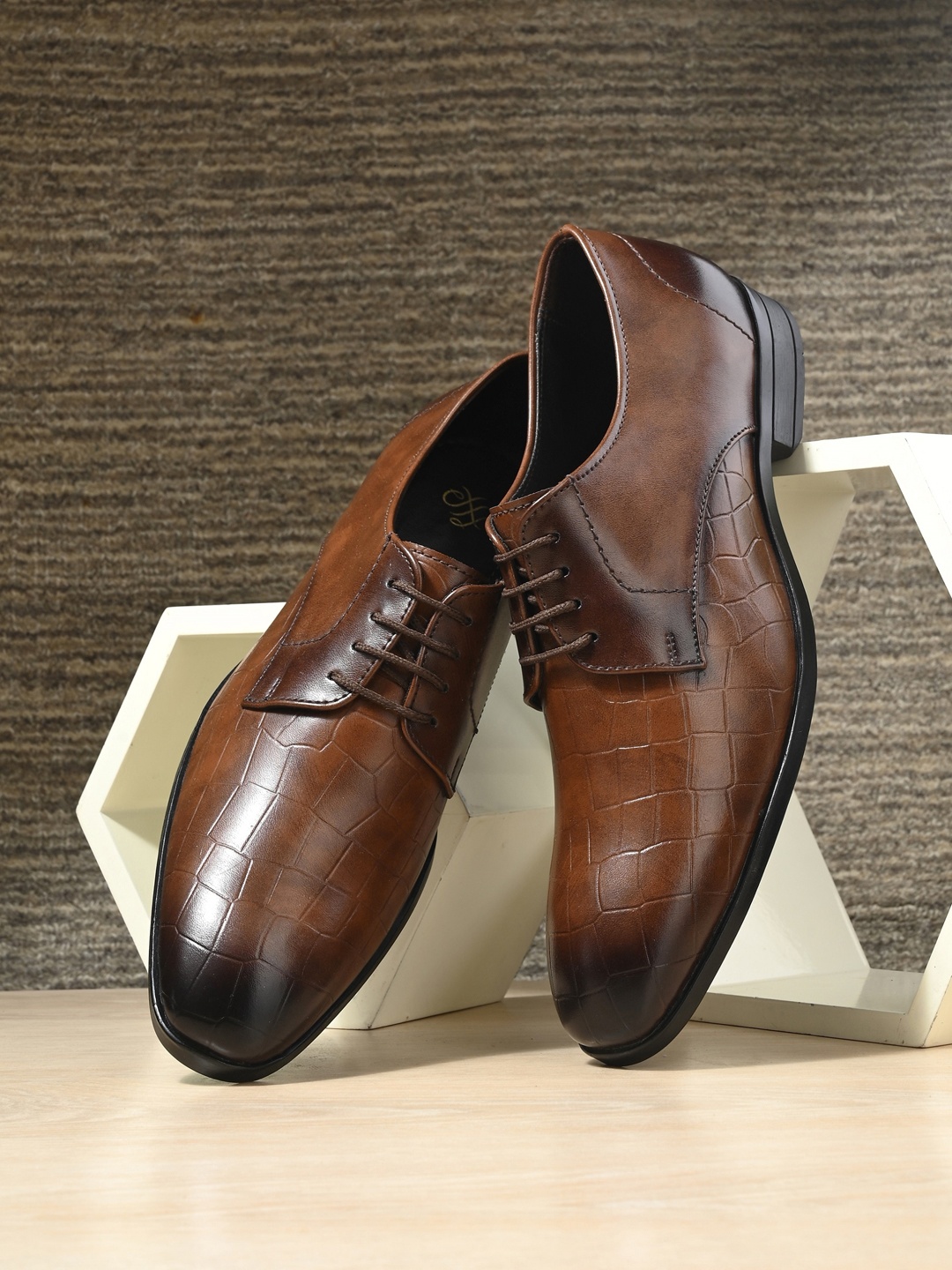 

House of Pataudi Men Textured Formal Derbys, Brown