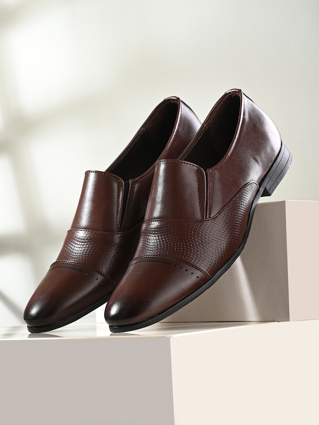 

House of Pataudi Men Textured Formal Slip-On Shoes, Brown