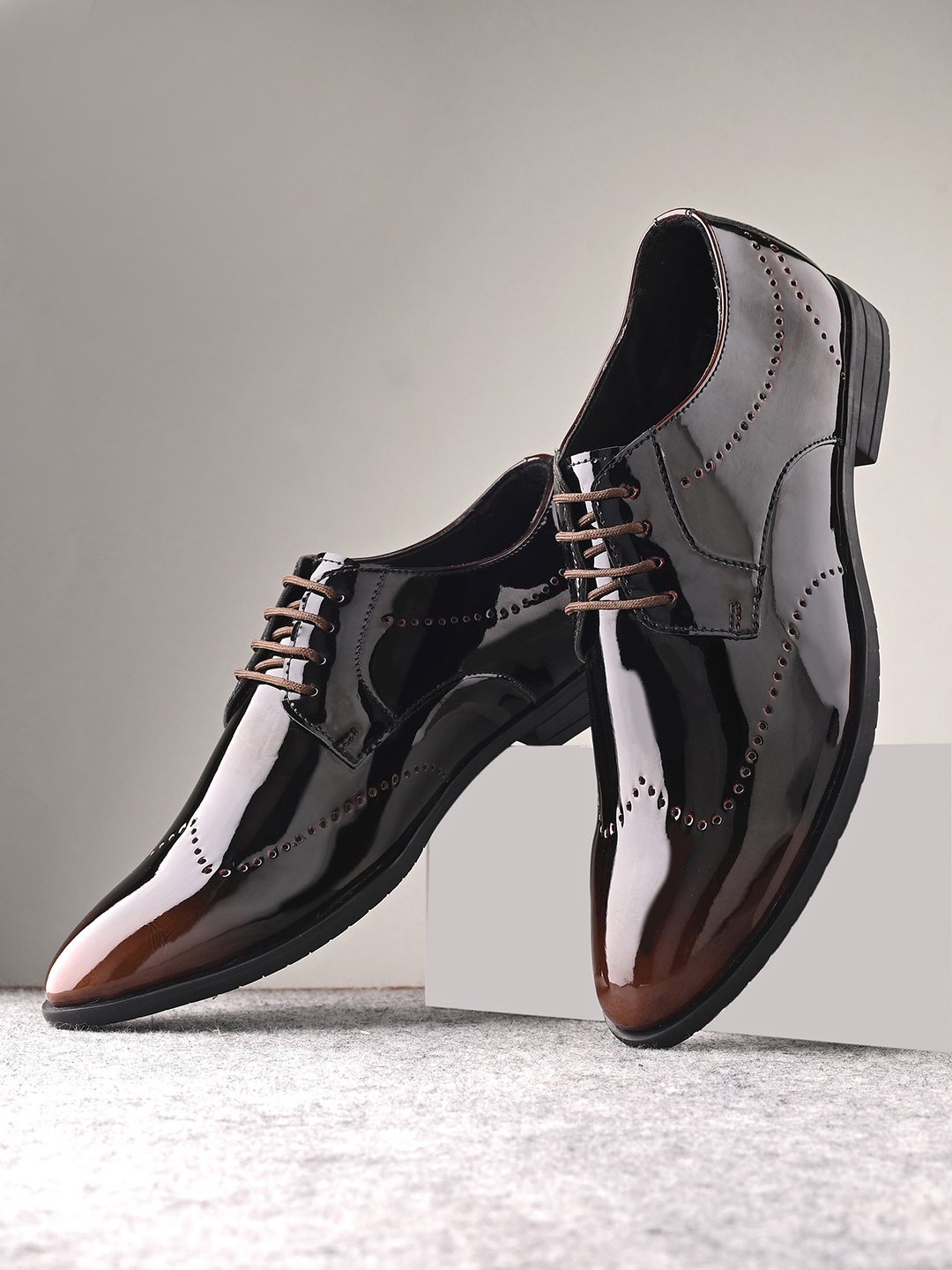 

House of Pataudi Men Textured Formal Derbys, Brown