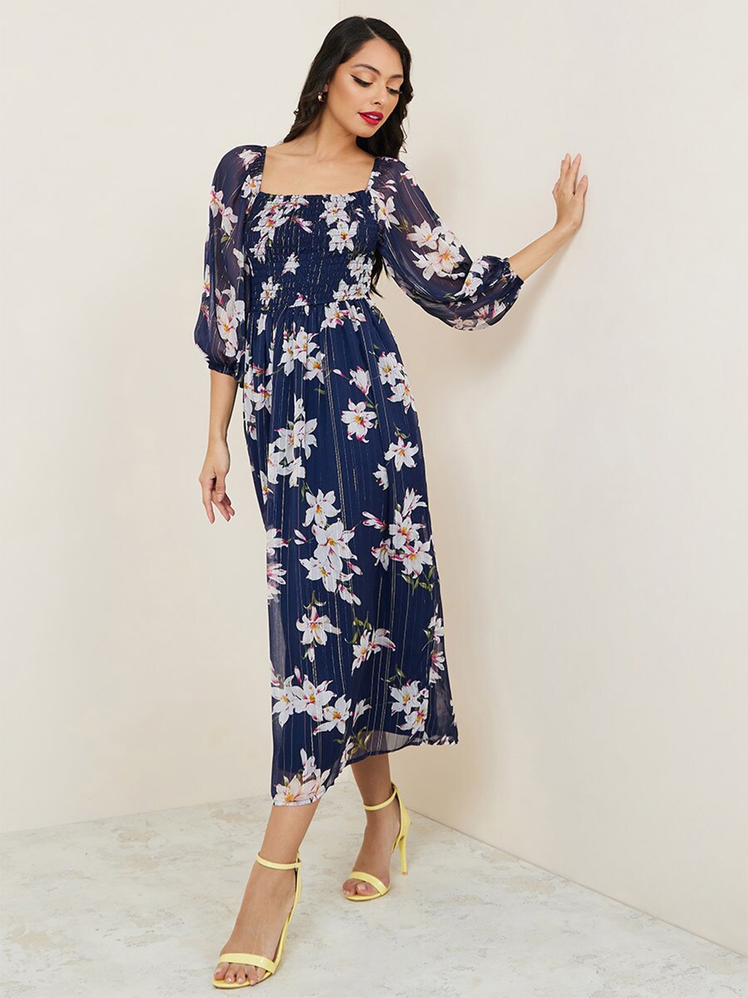 

Styli Floral Printed Square Neck Smocked Puff Sleeve Midi A-Line Dress, Navy blue