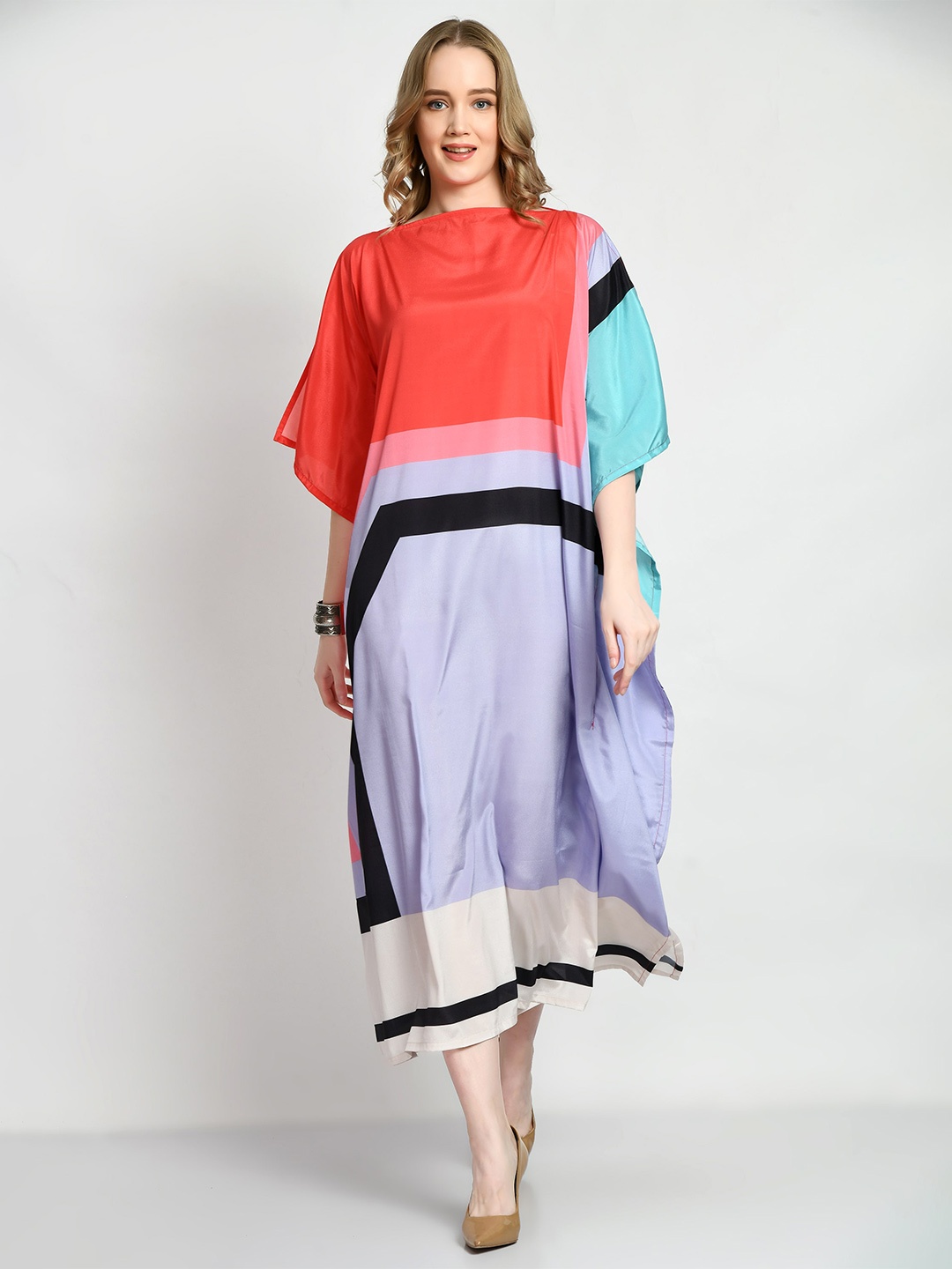 

Navvi Colourblocked Round Neck Extended Sleeves Kaftan Dress, Red