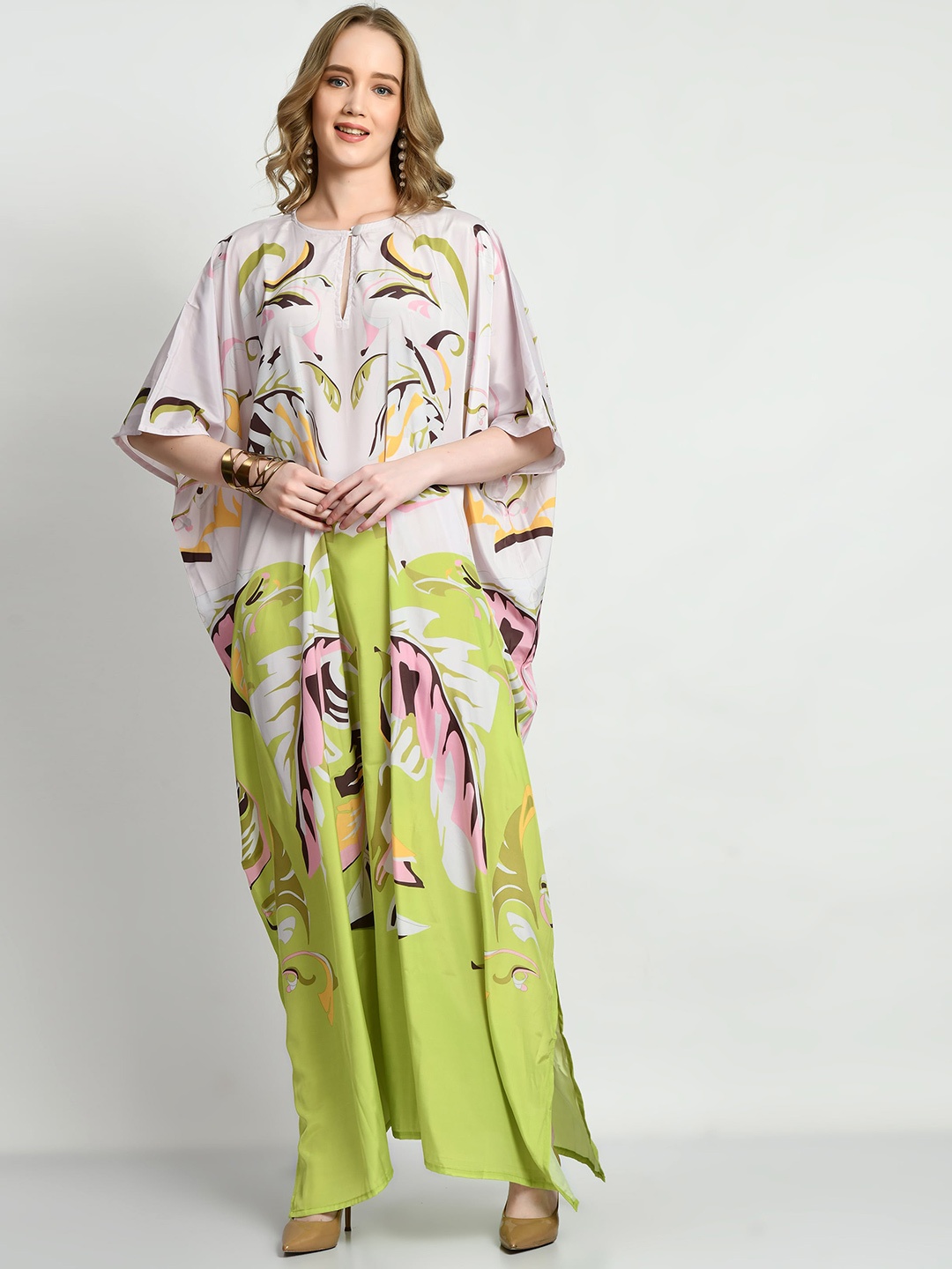 

Navvi Abstract Printed Round Neck Extended Sleeves Satin Kaftan Dress, Green