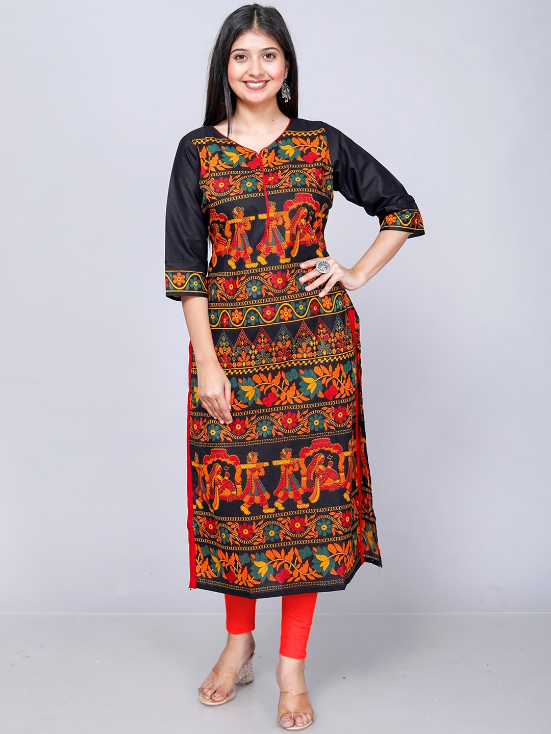 

Jevi Prints Ethnic Motifs Printed V Neck Cotton Straight Kurta, Black