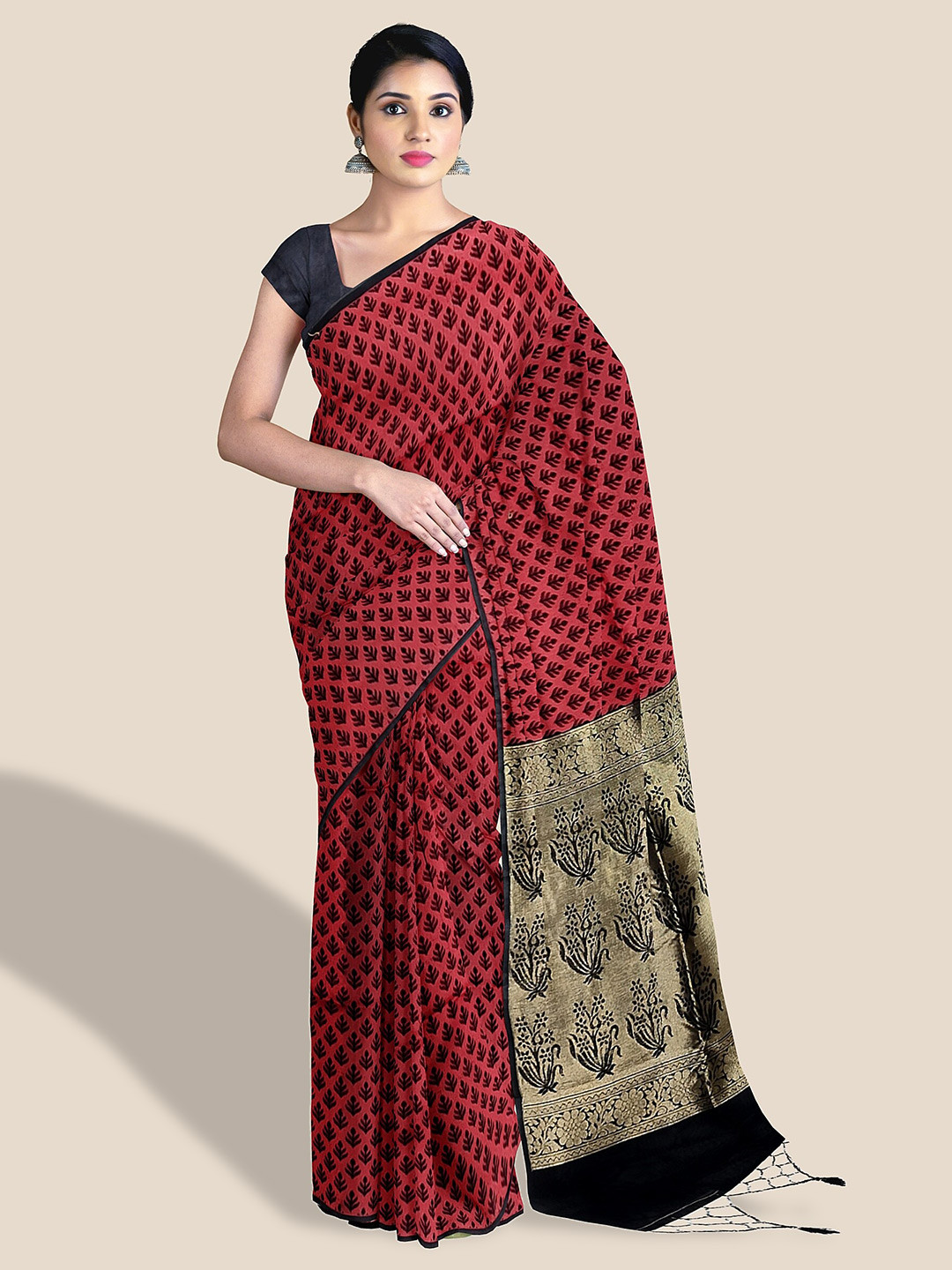

The Chennai Silks Floral Silk Cotton Maheshwari Saree, Red