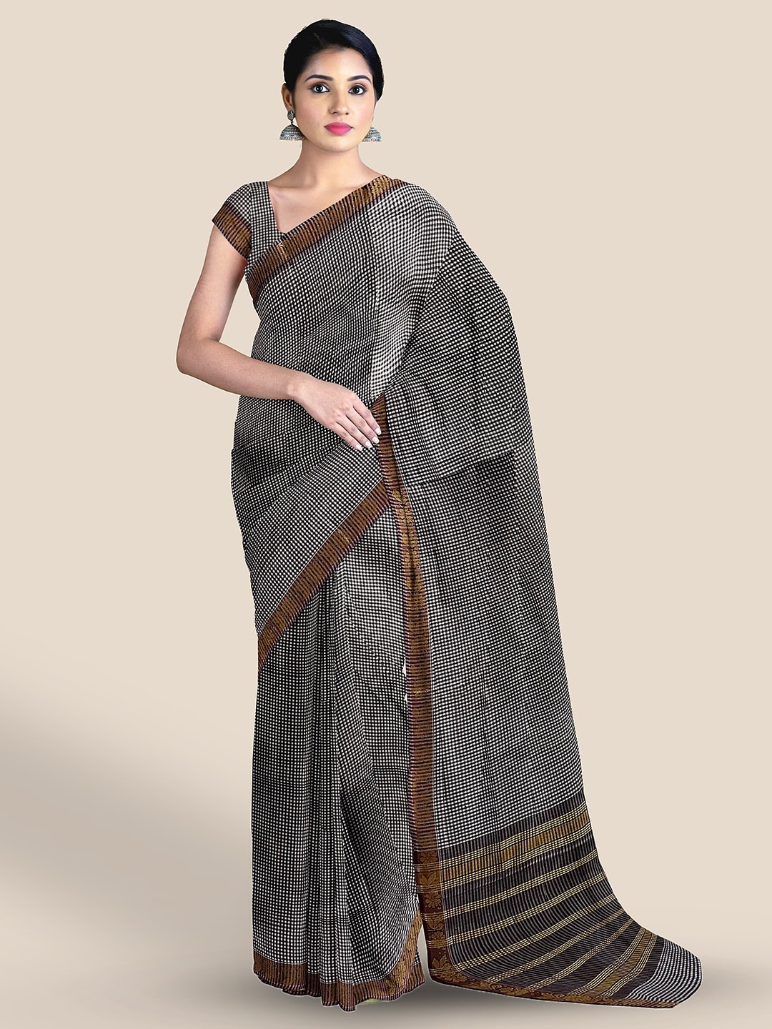 

The Chennai Silks Checked Zari Pure Cotton Chettinad Saree, Black