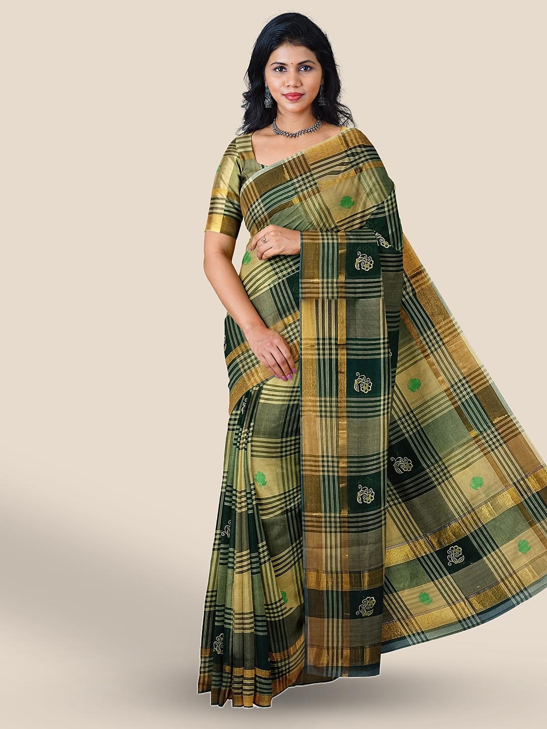 

The Chennai Silks Checked Zari Pure Cotton Venkatgiri Saree, Green