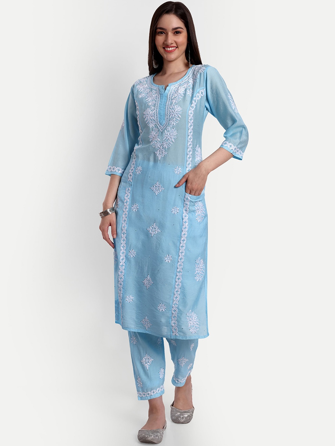 

Indiankala4u Chikankari Embroidered Regular Kurta with Trousers, Blue