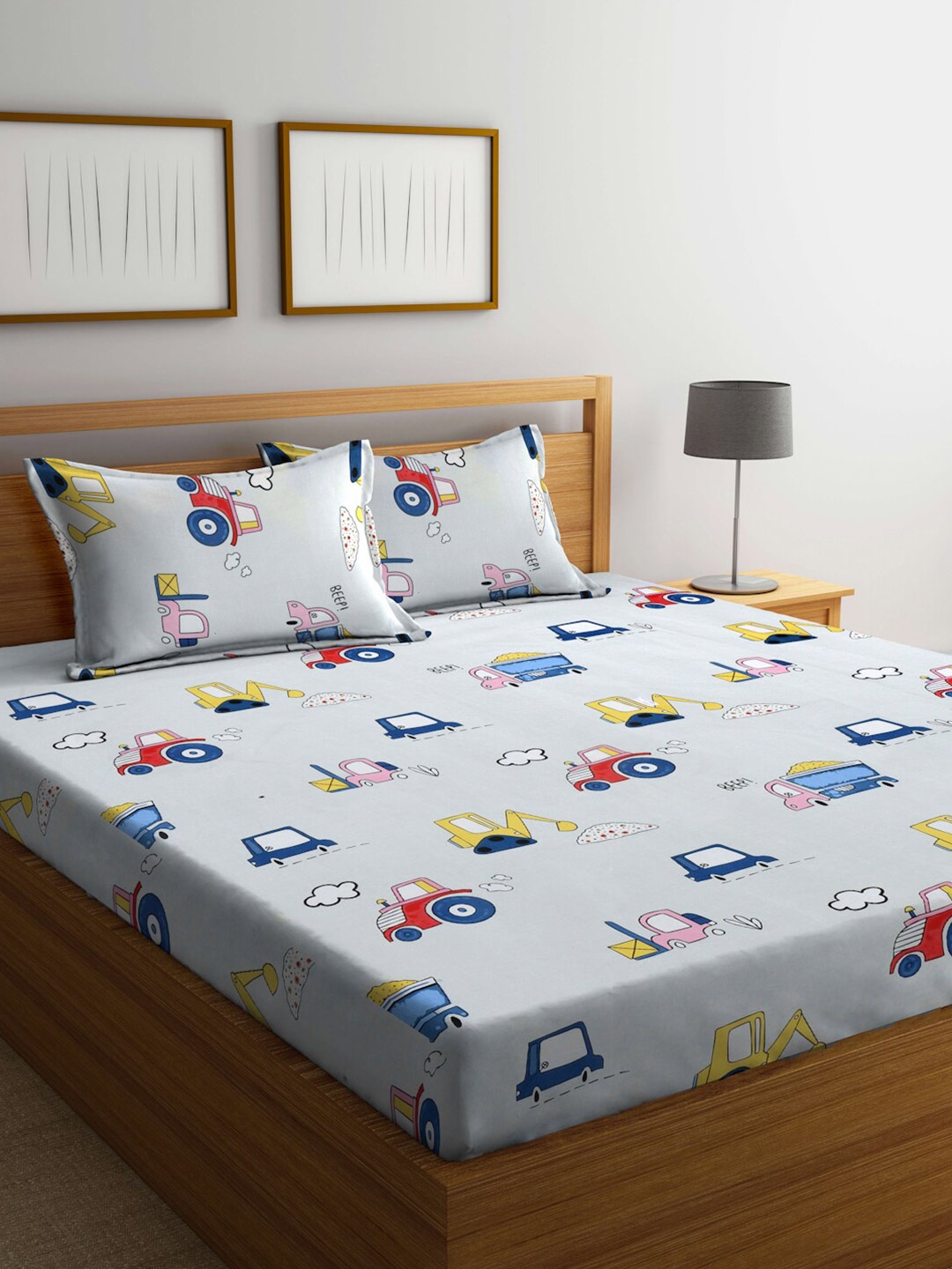 

FABINALIV Off White Printed 300 TC Fitted King Bedsheet & 2 Pillow Covers