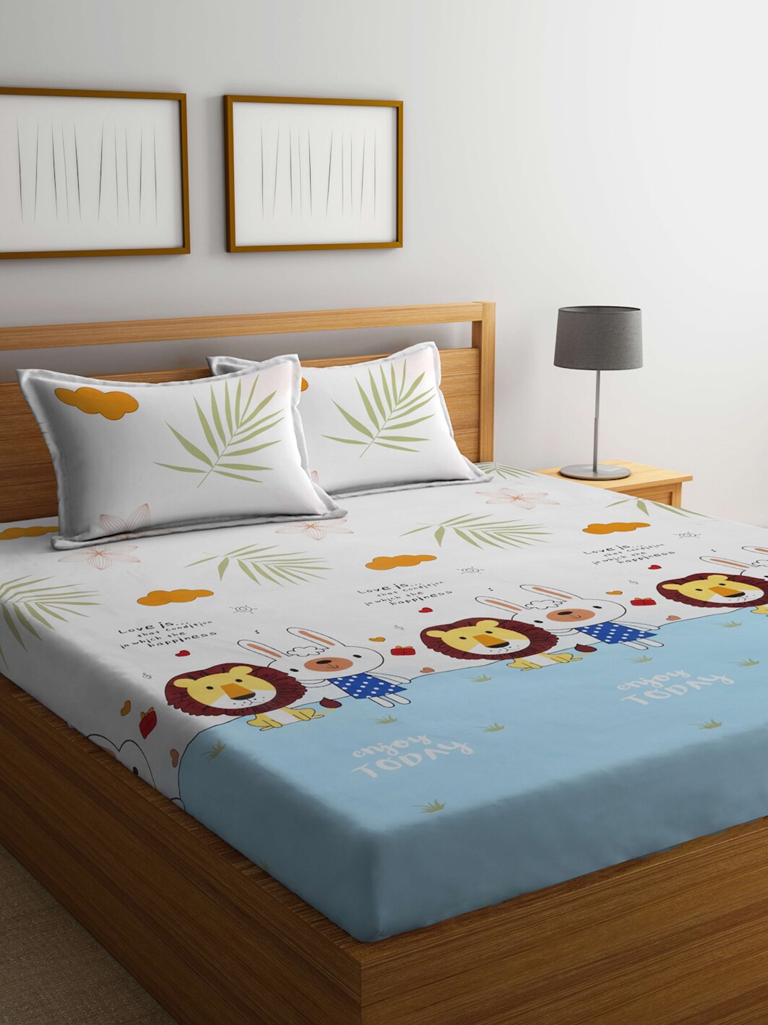 

FABINALIV White & Blue Cartoon Print 300 TC Fitted King Bedsheet & 2 Pillow Covers