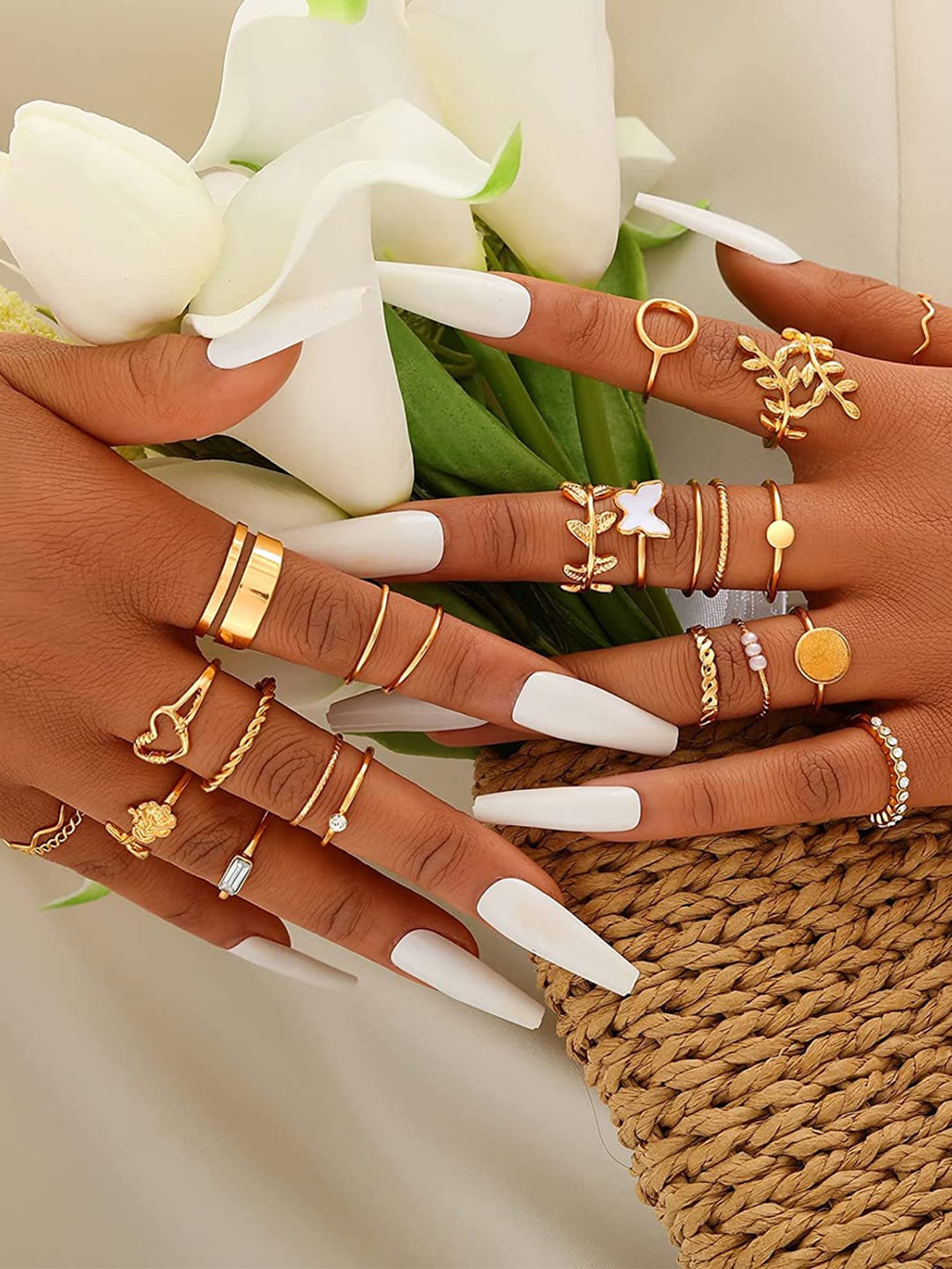 

Jewels Set of 24 Gold-Plated Adjustable Finger Rings
