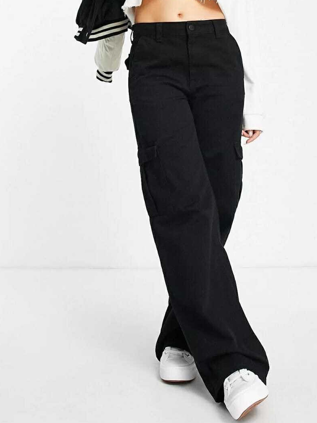 

BROADSTAR Women Relaxed Straight Leg Loose Fit High-Rise Easy Wash Cargos, Black