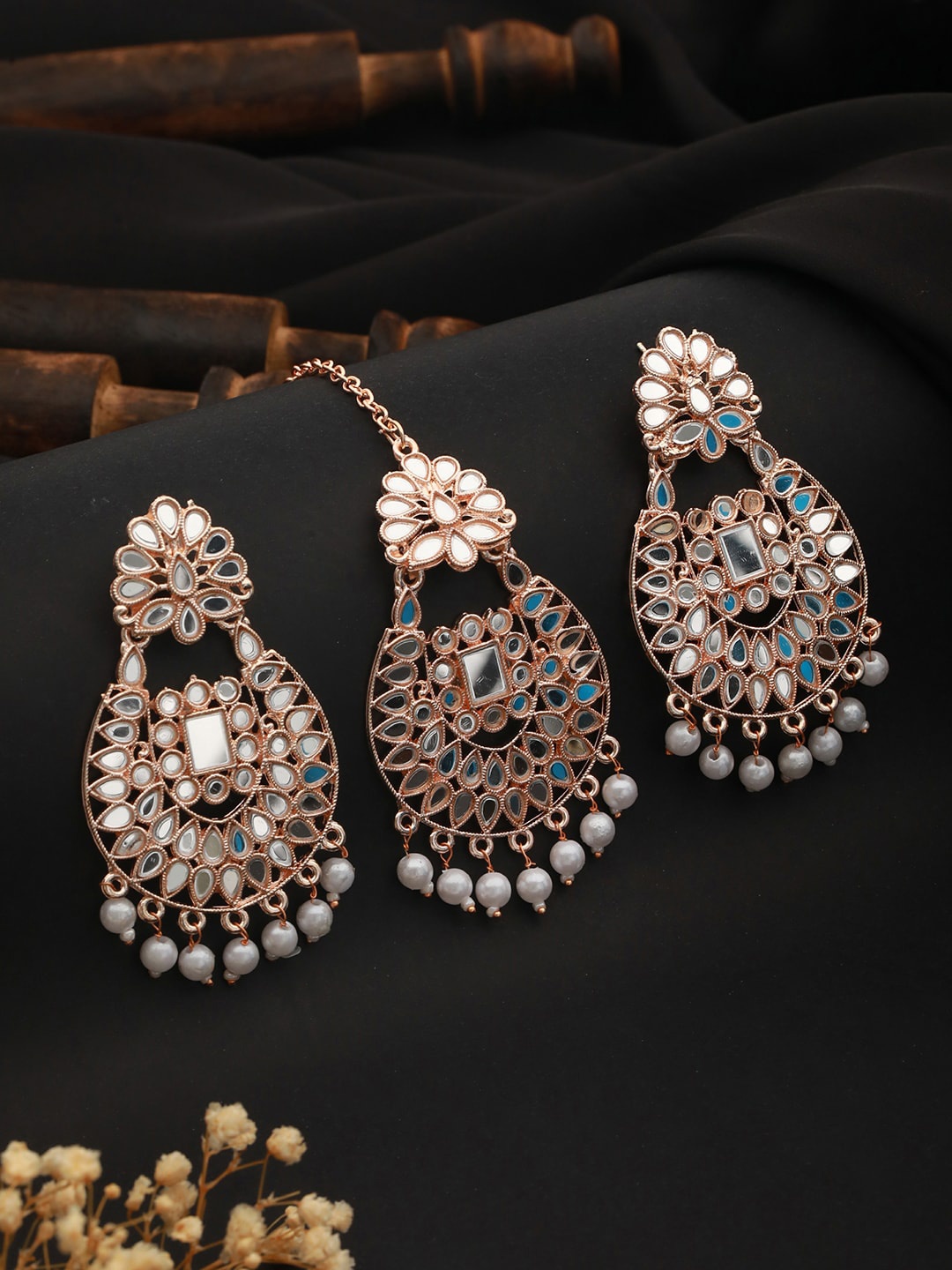 

Aadvik Designs Rose Gold-Plated Stones-Studded & Beaded Mang Tika With Earring