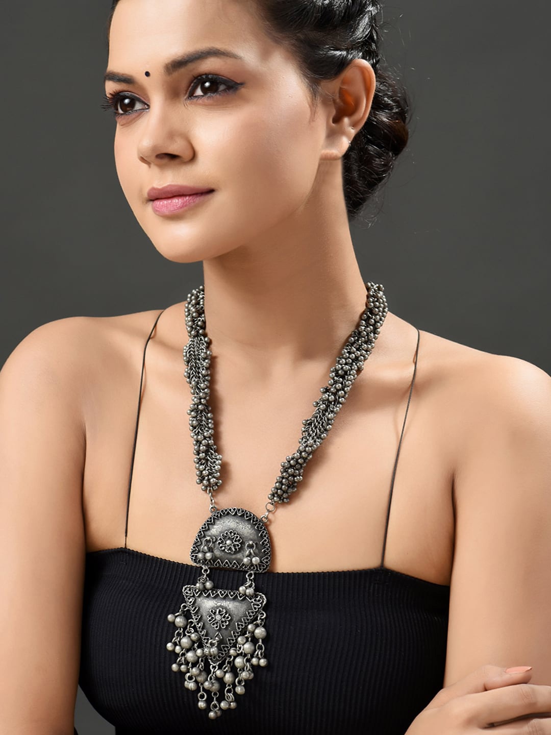 

phuljhadi Silver-Plated Oxidised Statement Necklace