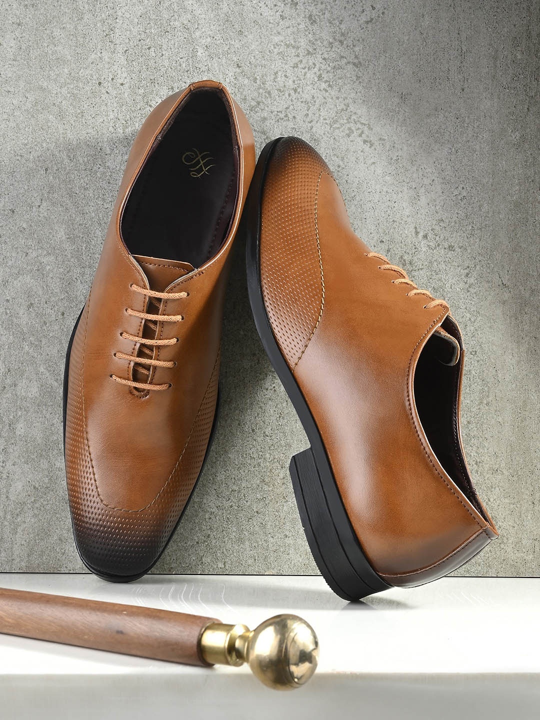 

House of Pataudi Men Textured Formal Oxfords, Tan