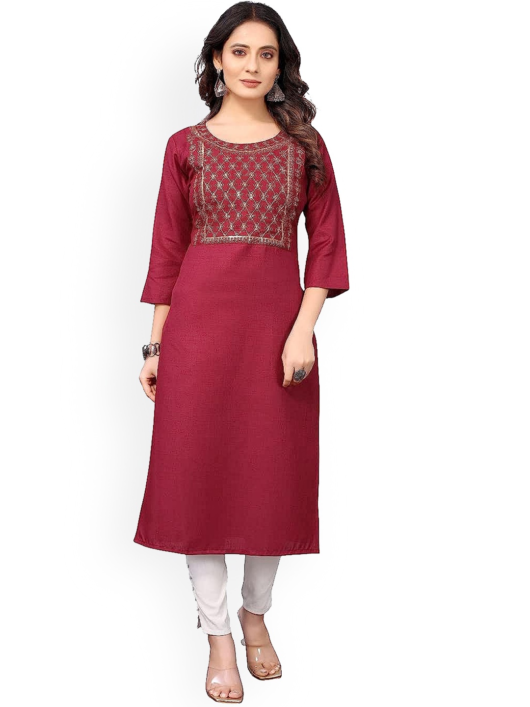 

PERFECTBLUE Floral Yoke Design Sequinned Detail Regular Kurta with Trousers, Red