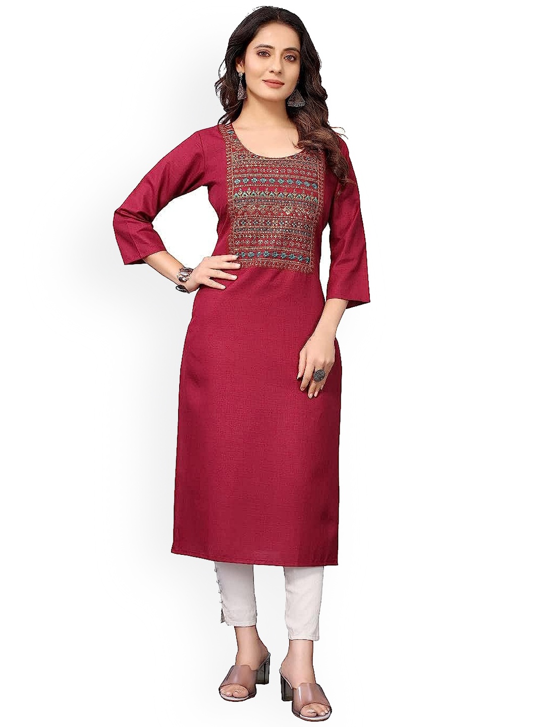 

PERFECTBLUE Floral Yoke Design Thread Work Detail Regular Kurta with Trousers, Red