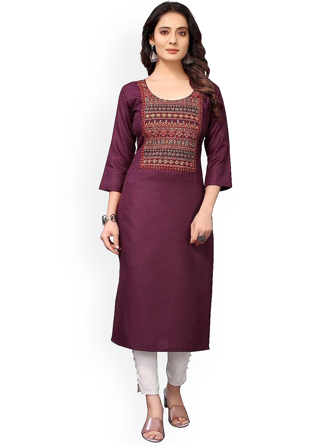 

PERFECTBLUE Floral Yoke Design Thread Work Detail Regular Kurta with Trousers, Purple
