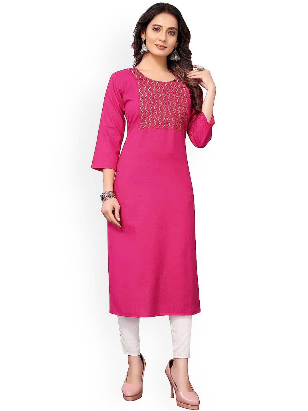 

PERFECTBLUE Floral Yoke Design Thread Work Detail Regular Kurta with Trousers, Pink