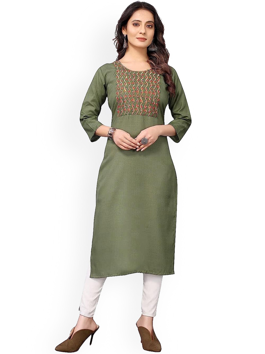 

PERFECTBLUE Floral Yoke Design Thread Work Detail Regular Kurta with Trousers, Olive