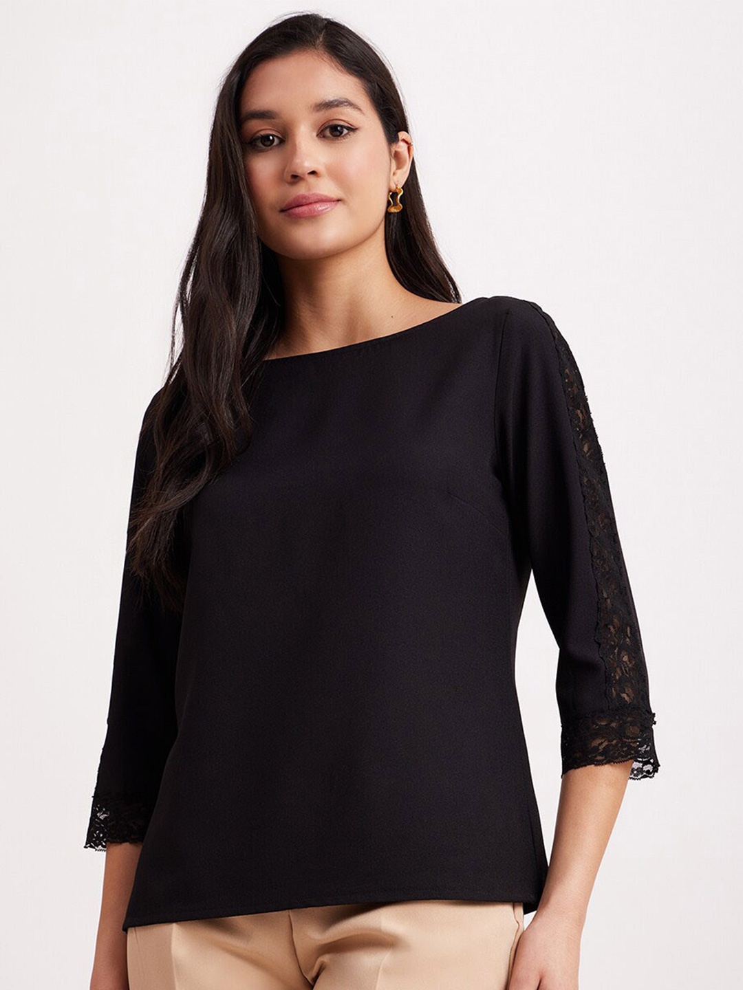 

FableStreet Round Neck Top, Black