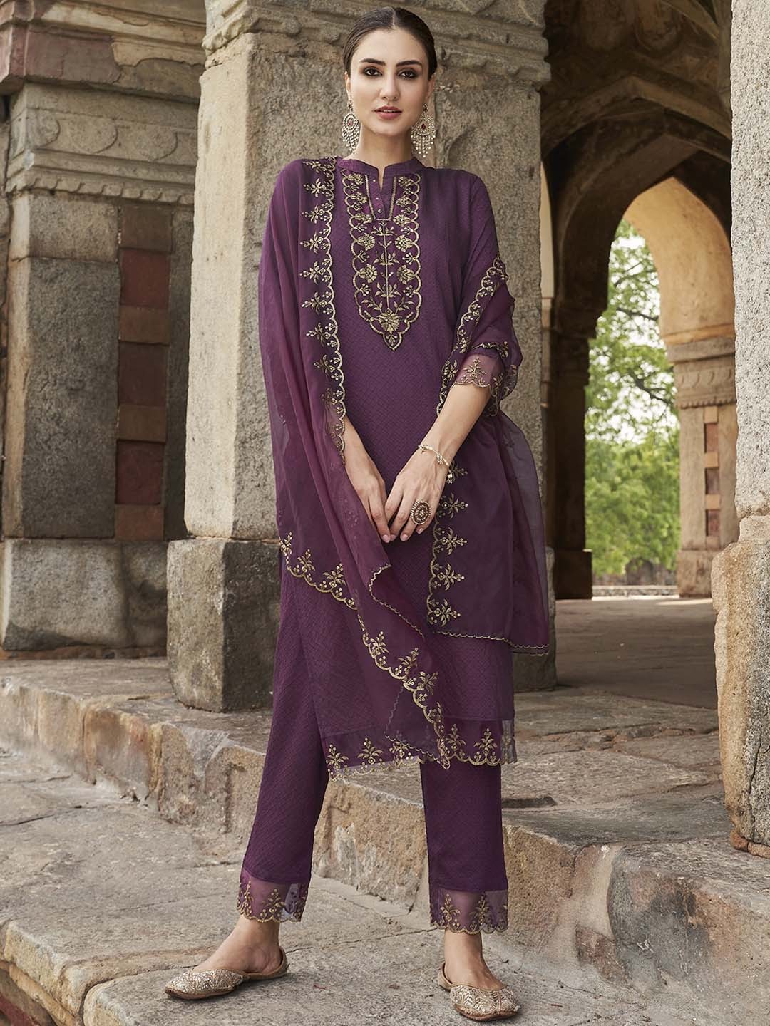 

Indo Era Embroidered Sequined Regular Kurta with Trousers & Dupatta, Burgundy