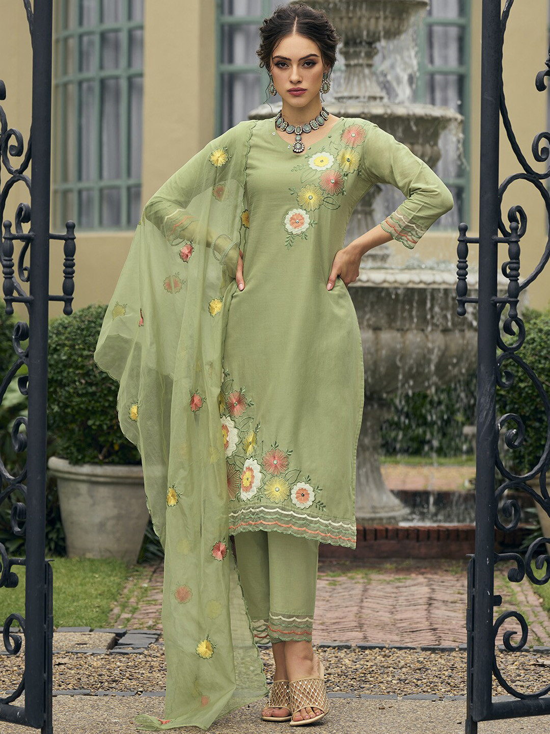 

Indo Era Embroidered Sequined Regular Kurta with Trousers & Dupatta, Green