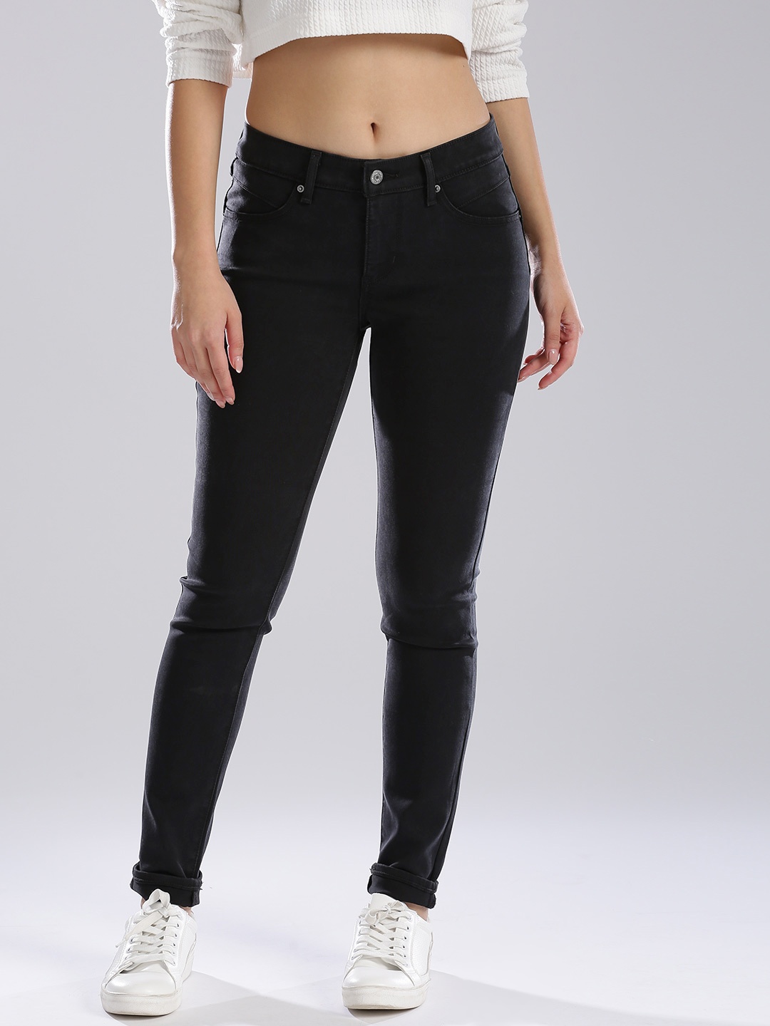 

Levis Women Black Skinny Fit Mid-Rise Clean Look Stretchable Jeans
