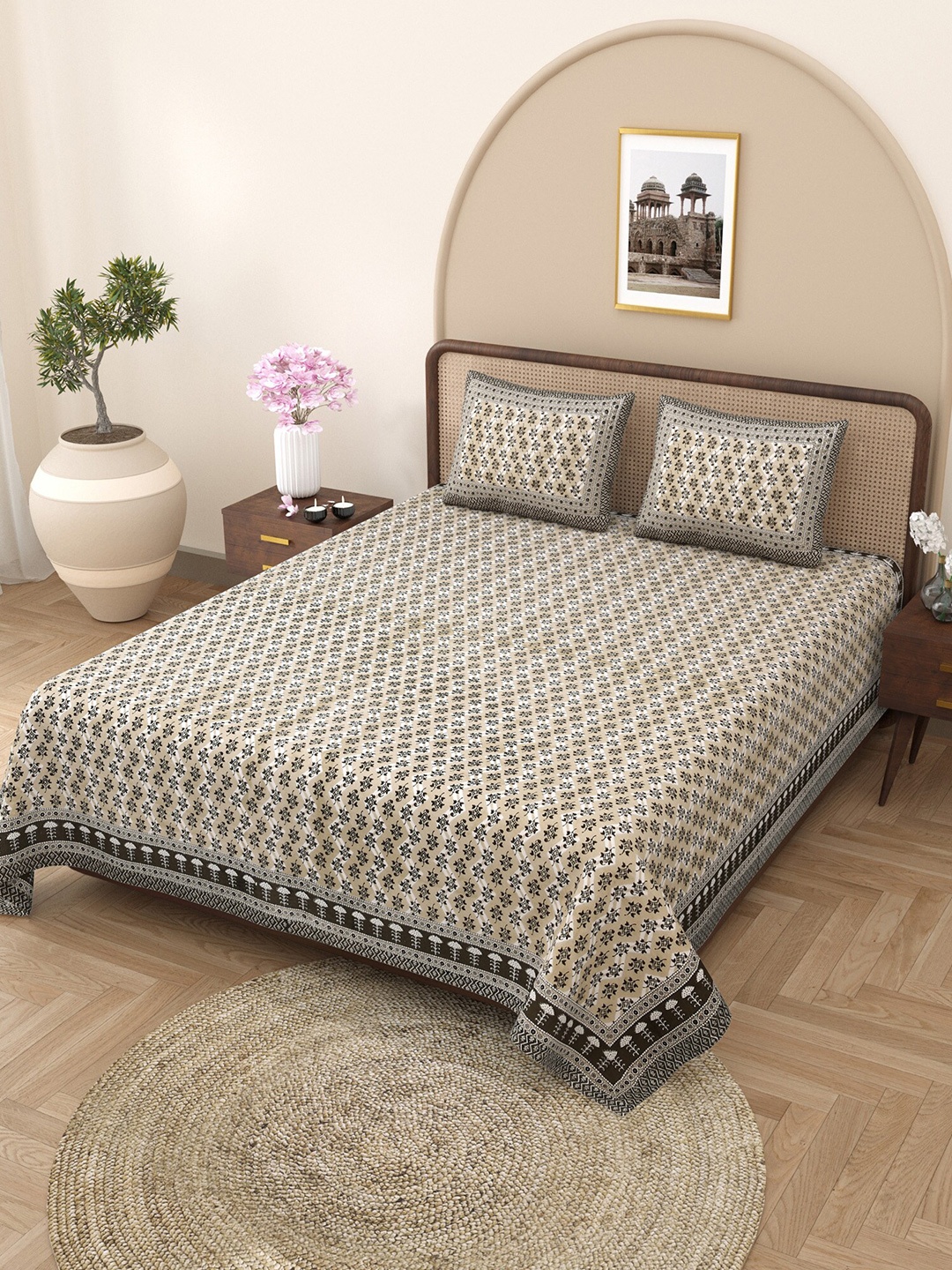 

CURIOUS LIFESTYLE Jaipuri Print Grey Floral 300 TC King Bedsheet with 2 Pillow Covers