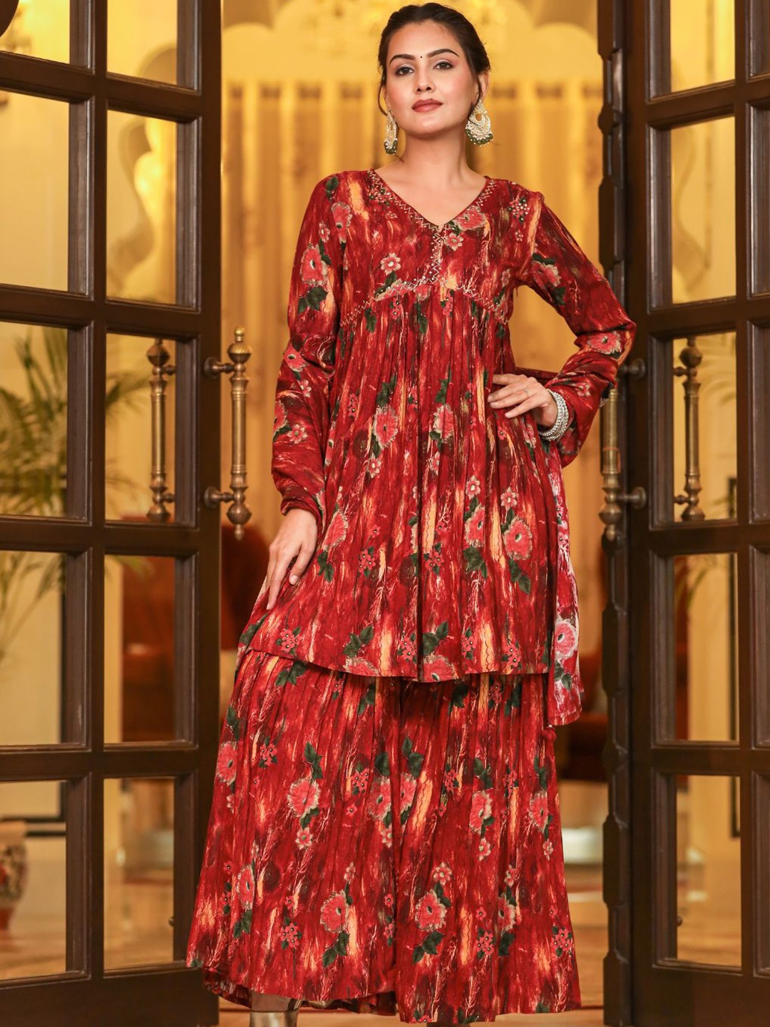 

Zolo Label Floral Printed Empire Anarkali Kurta & Sharara With Dupatta, Red