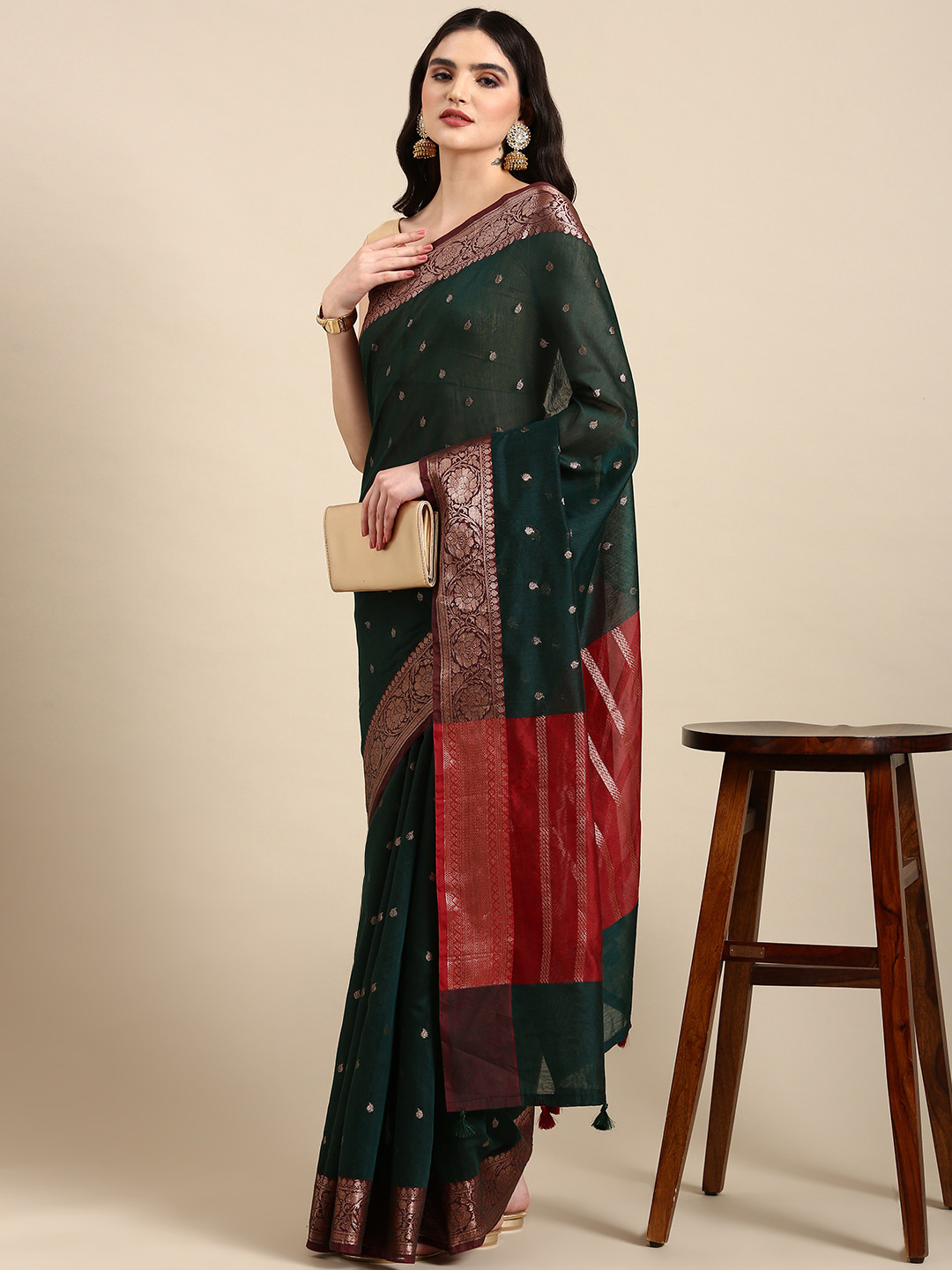 

Rani Saahiba Ethnic Motifs Woven Design Zari Banarasi Saree, Green