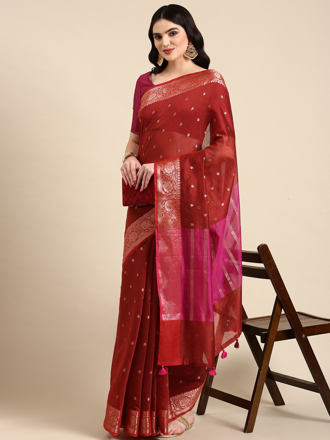 

Rani Saahiba Ethnic Motifs Woven Design Zari Banarasi Saree, Maroon