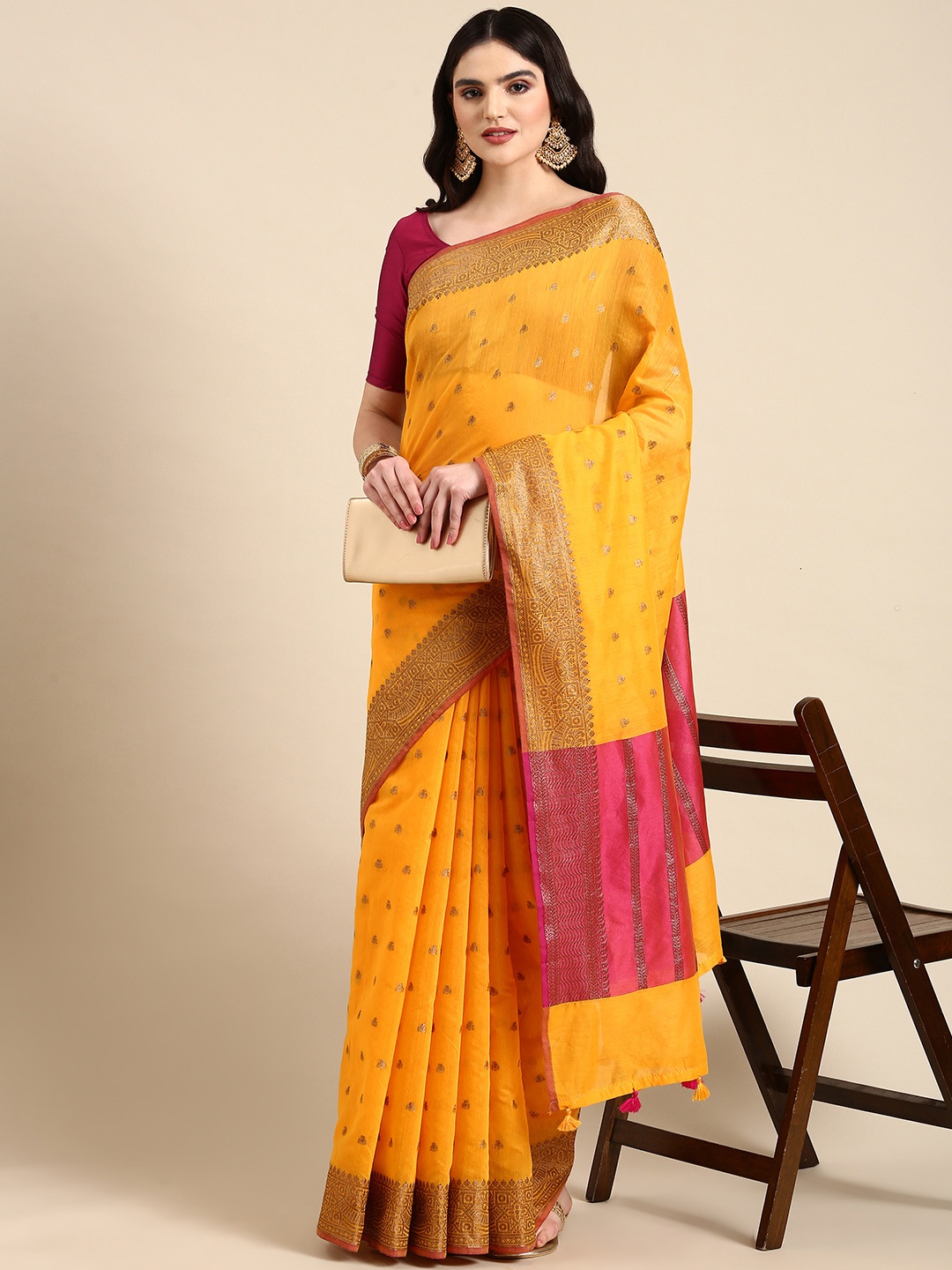 

Rani Saahiba Ethnic Motifs Woven Design Zari Banarasi Saree, Gold