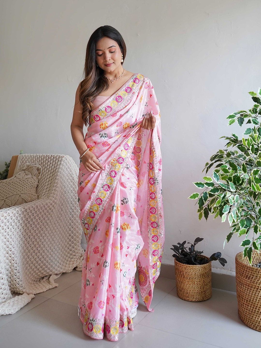 

Mitera Pink & Magenta Floral Embroidered Silk Blend Saree