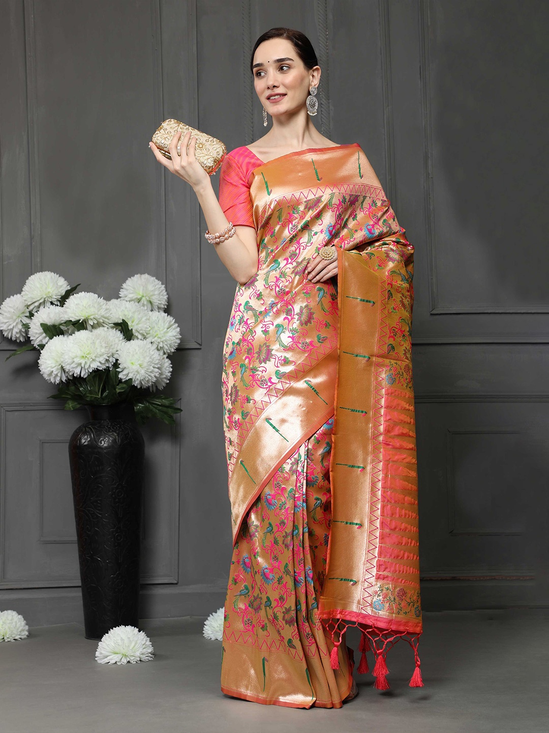 

Mitera Peach-Coloured & Green Woven Design Zari Silk Blend Paithani Saree