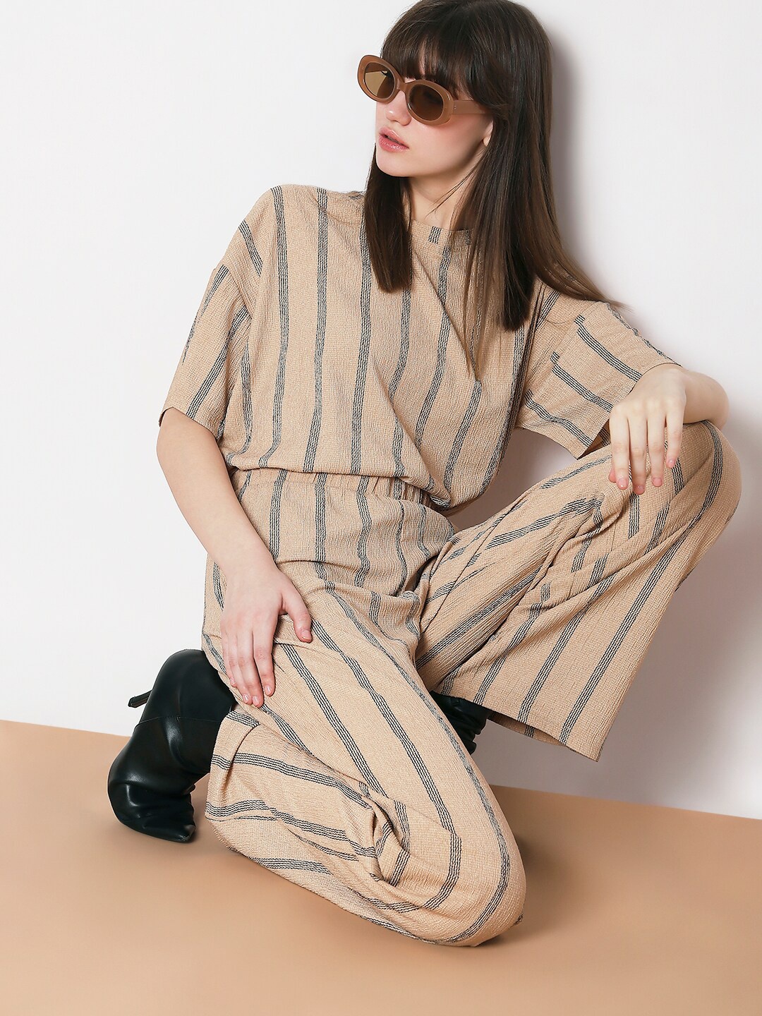 

Vero Moda Striped Drop Shoulder Sleeves Oversized T-Shirt, Beige