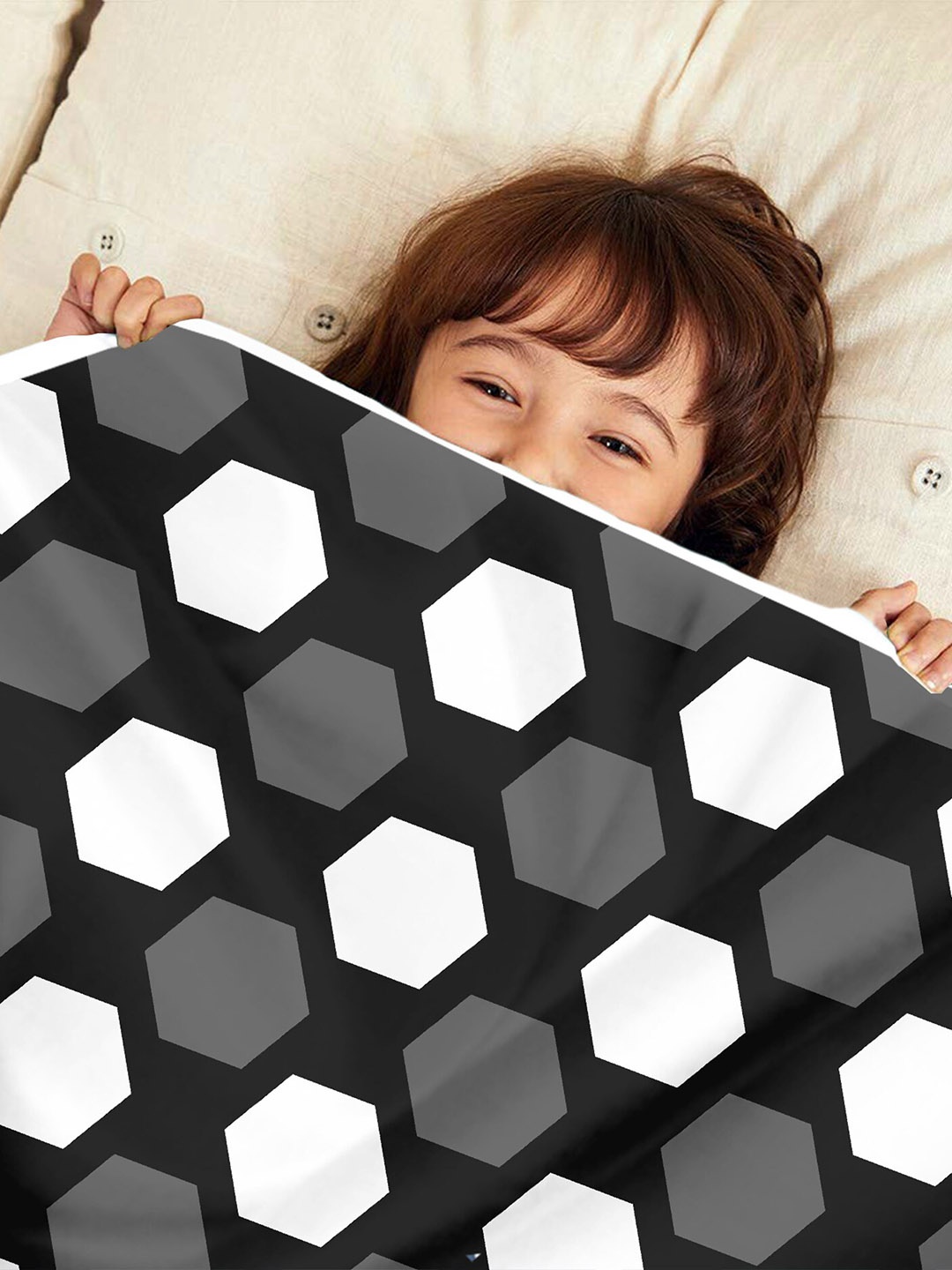 

Divine Casa Kids Black Printed Reversible AC Room 120 GSM Single Bed Dohar