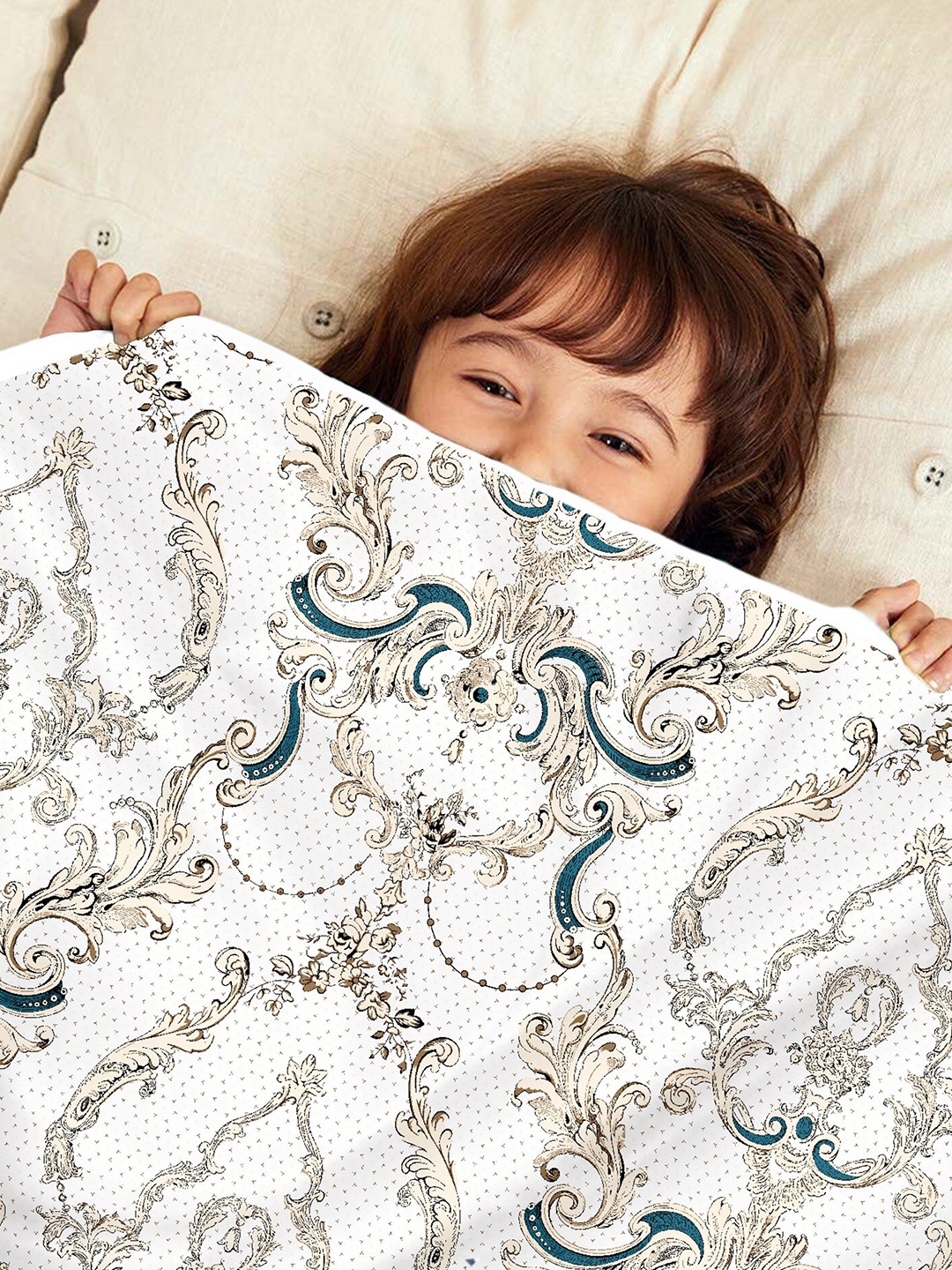 

Divine Casa Kids Tiger's Eye kalamkari retro AC Room 120 GSM Reversible Baby Blanket Dohar, White