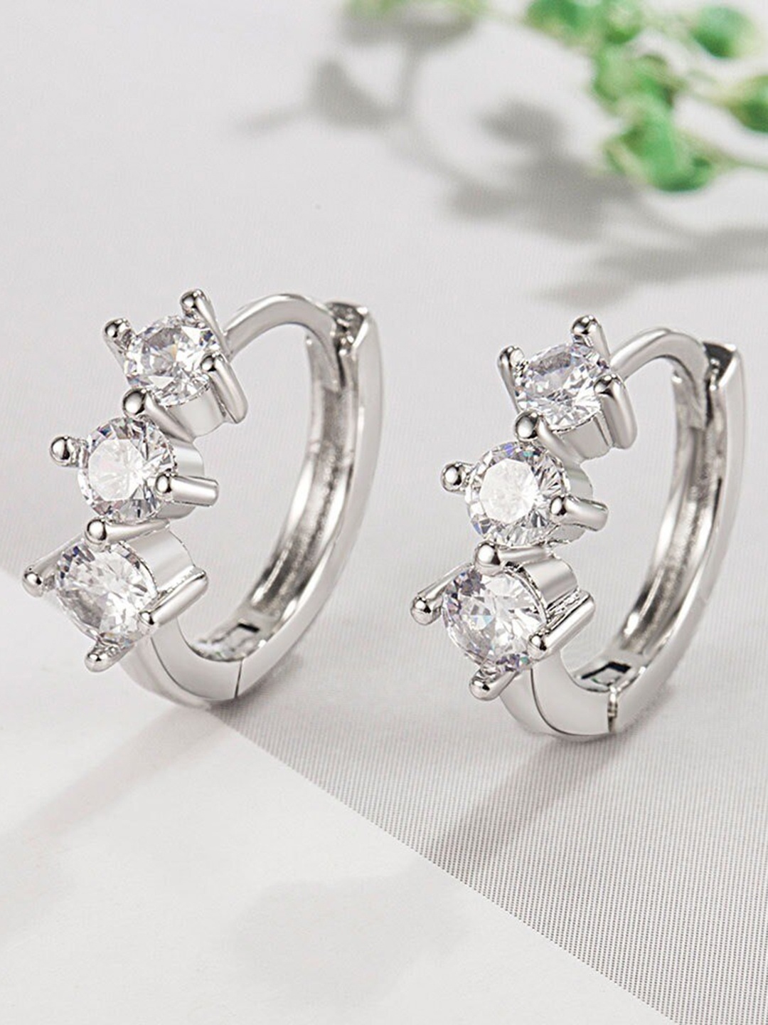 

MYKI Silver-Plated Contemporary Hoop Earrings