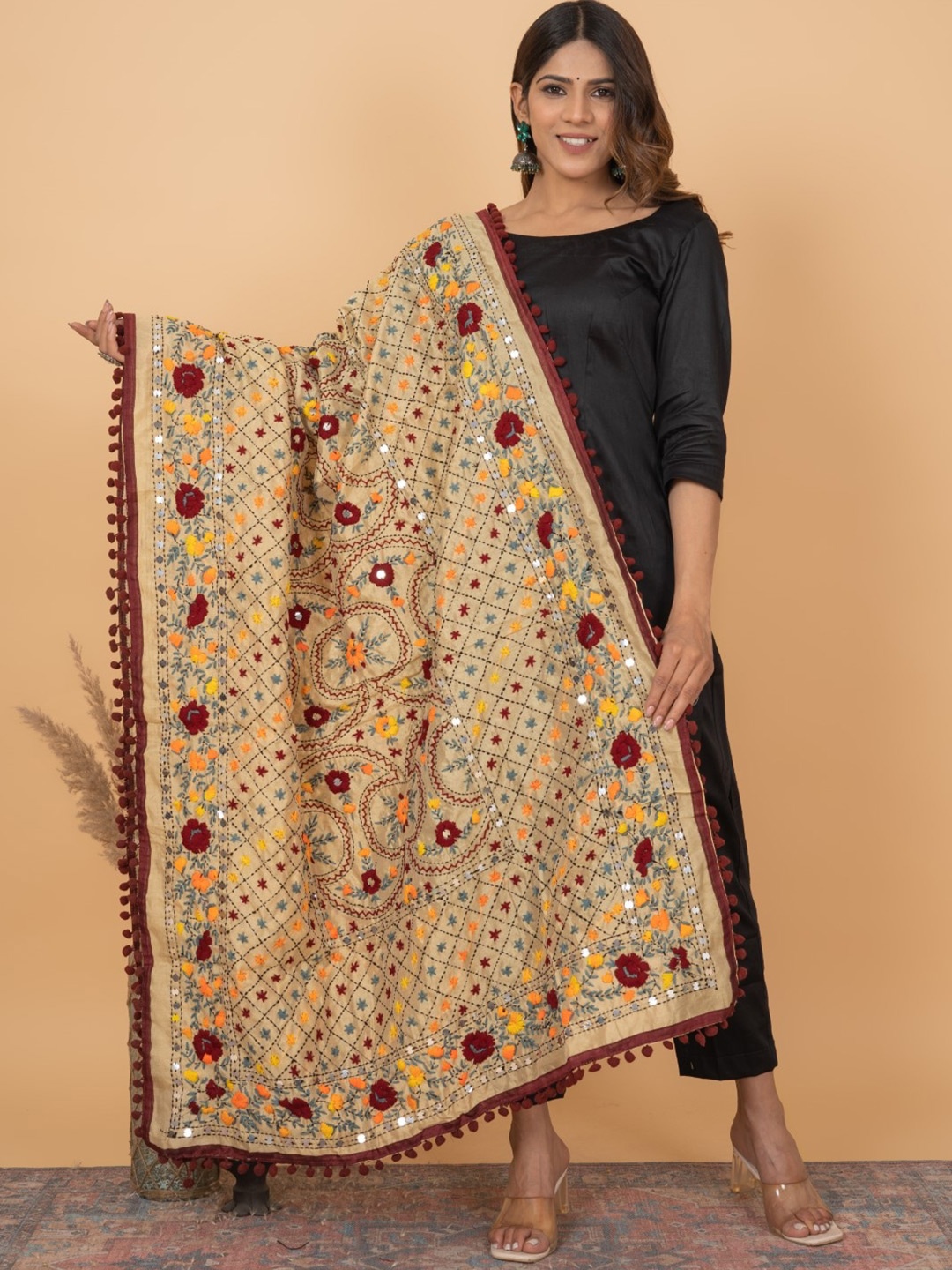 

KALINI Embroidered Phulkari Dupatta, Beige